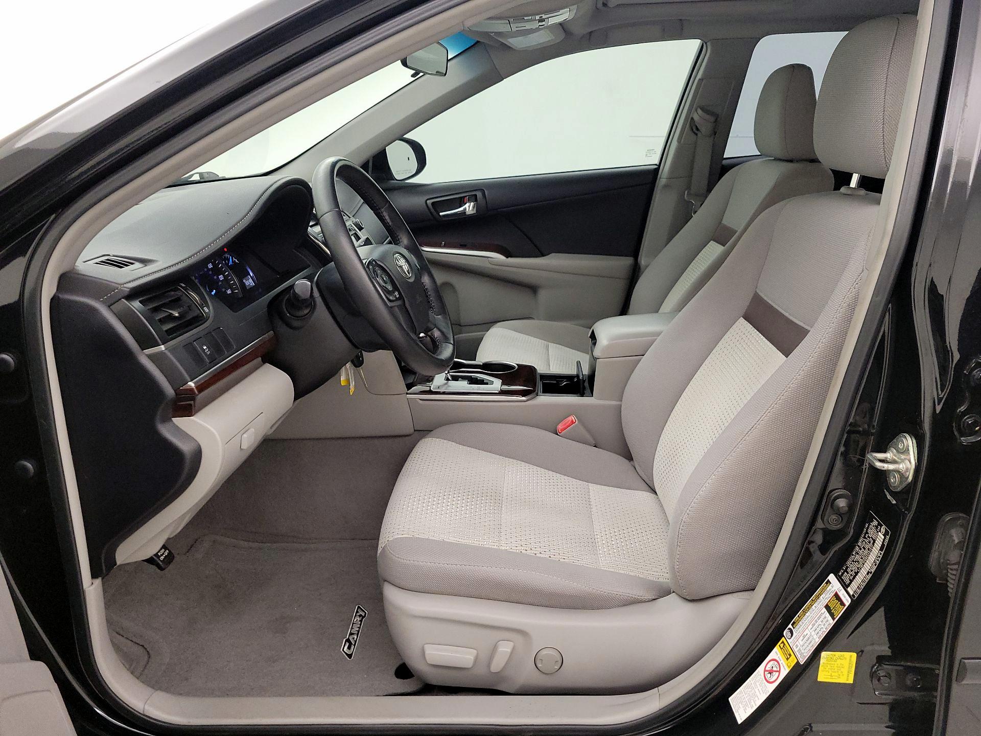 Thumbnail: 2014 Toyota Camry - 11