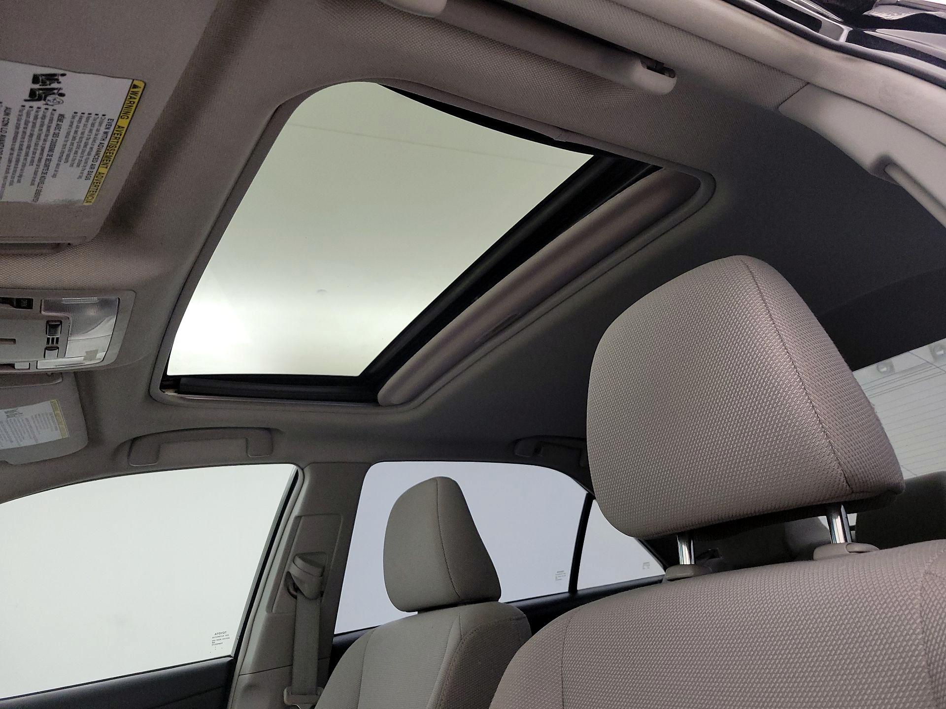 Thumbnail: 2014 Toyota Camry - 19