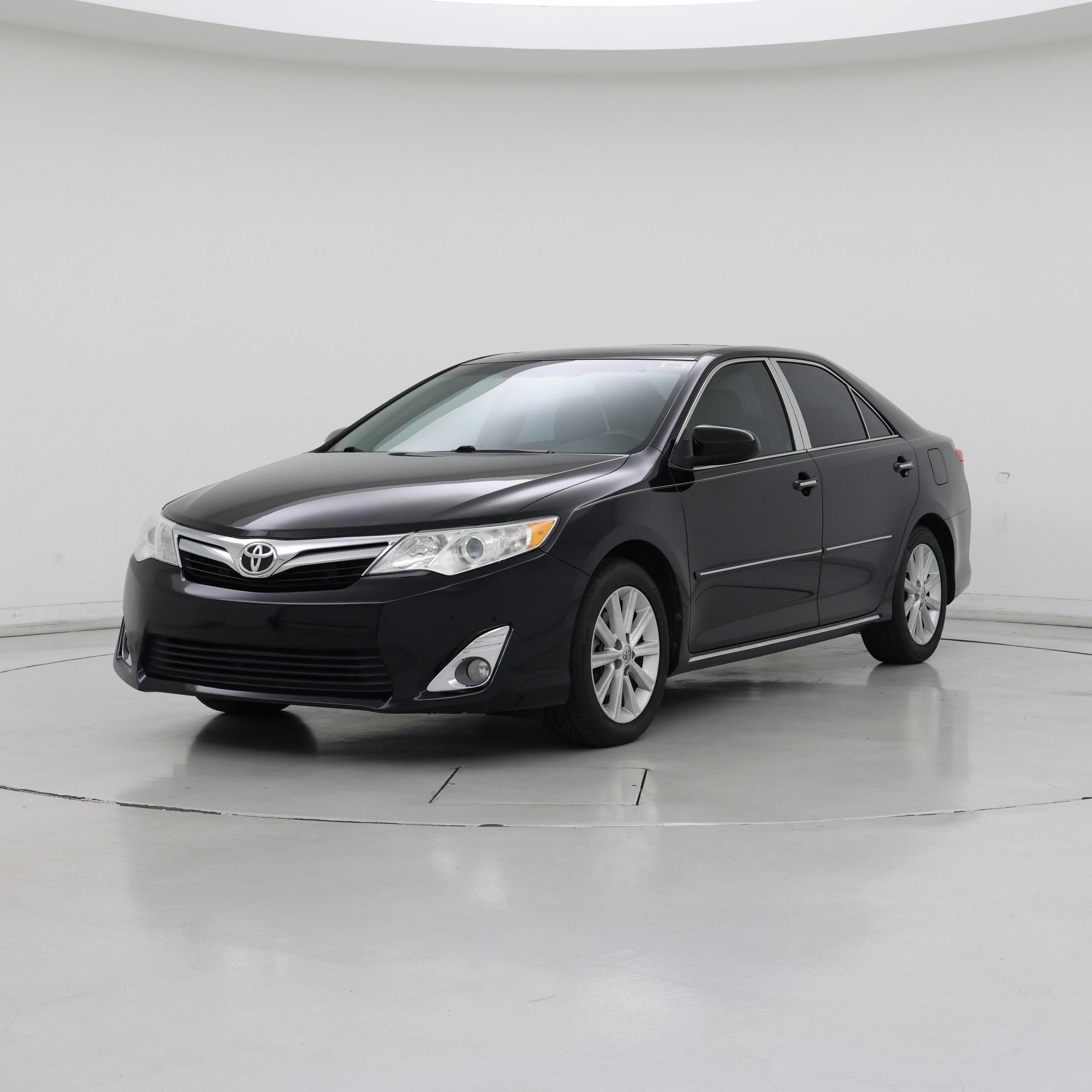 Thumbnail: 2014 Toyota Camry - 4