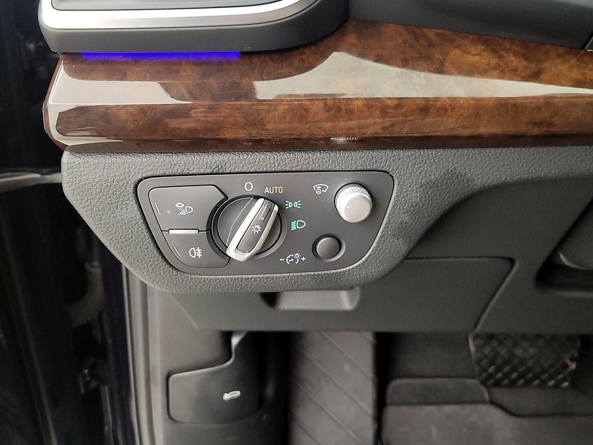 Thumbnail: 2019 Audi Q5 - 13