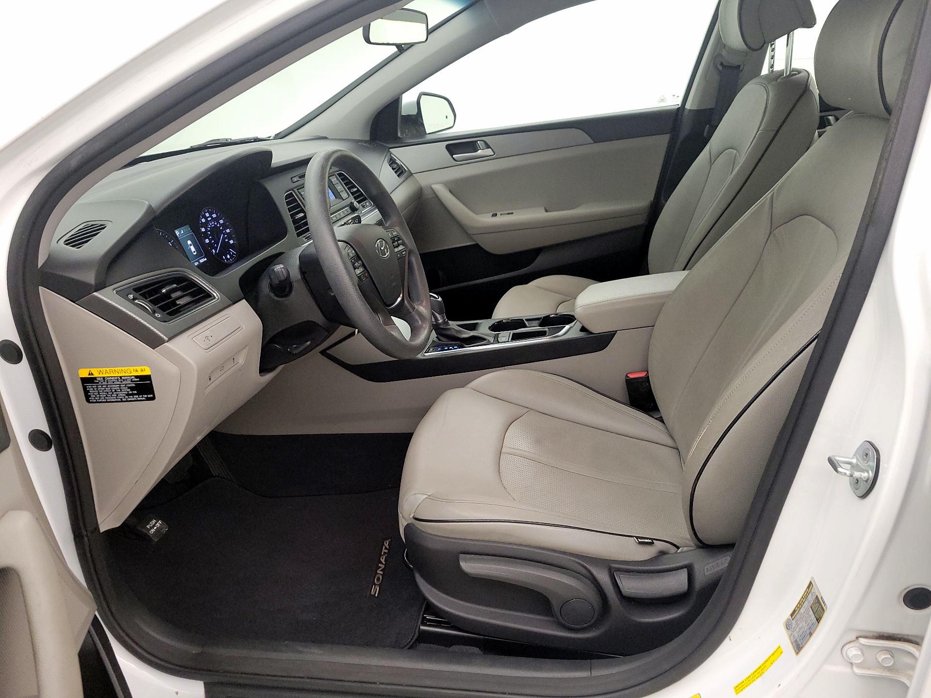 Thumbnail: 2015 Hyundai Sonata - 11