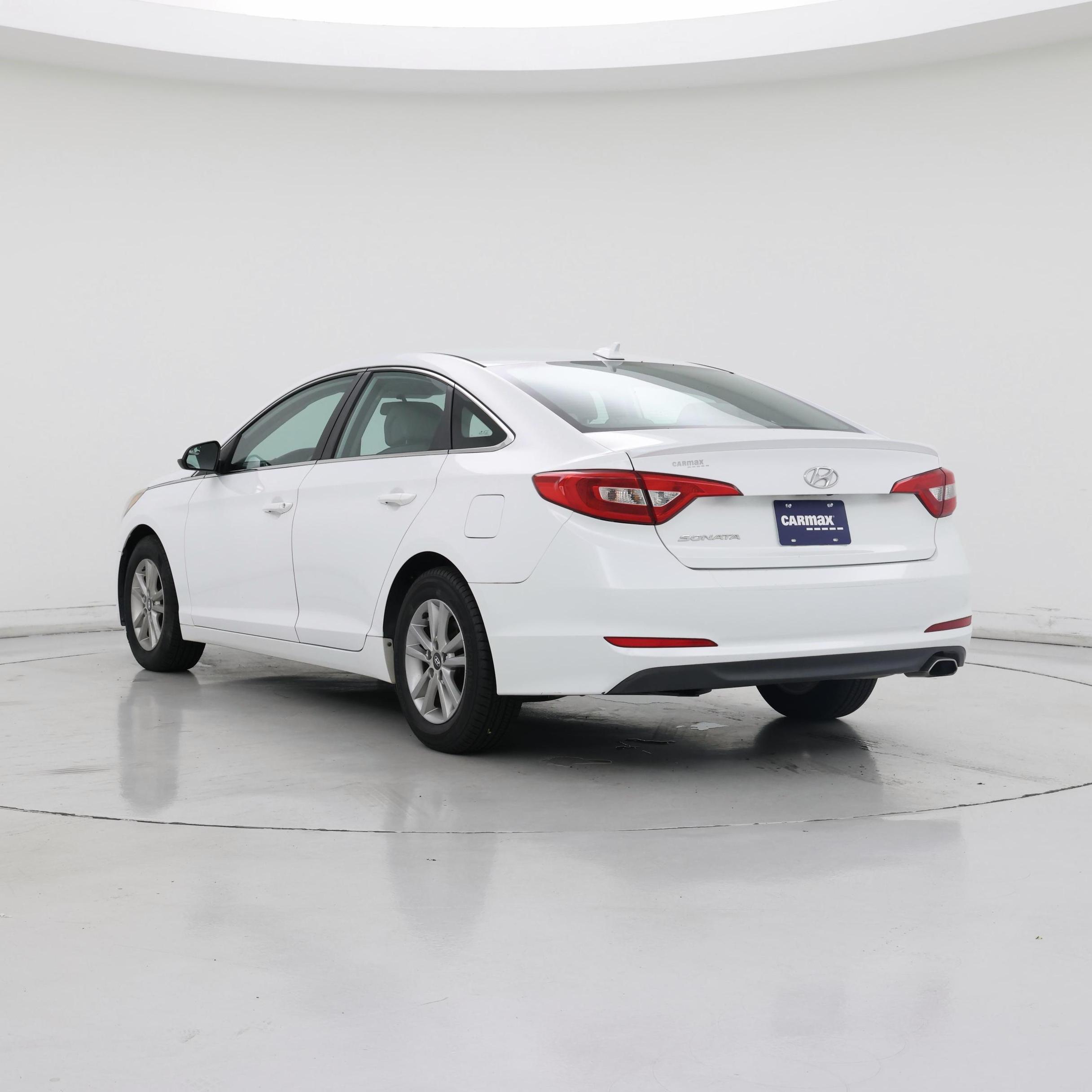 Thumbnail: 2015 Hyundai Sonata - 2