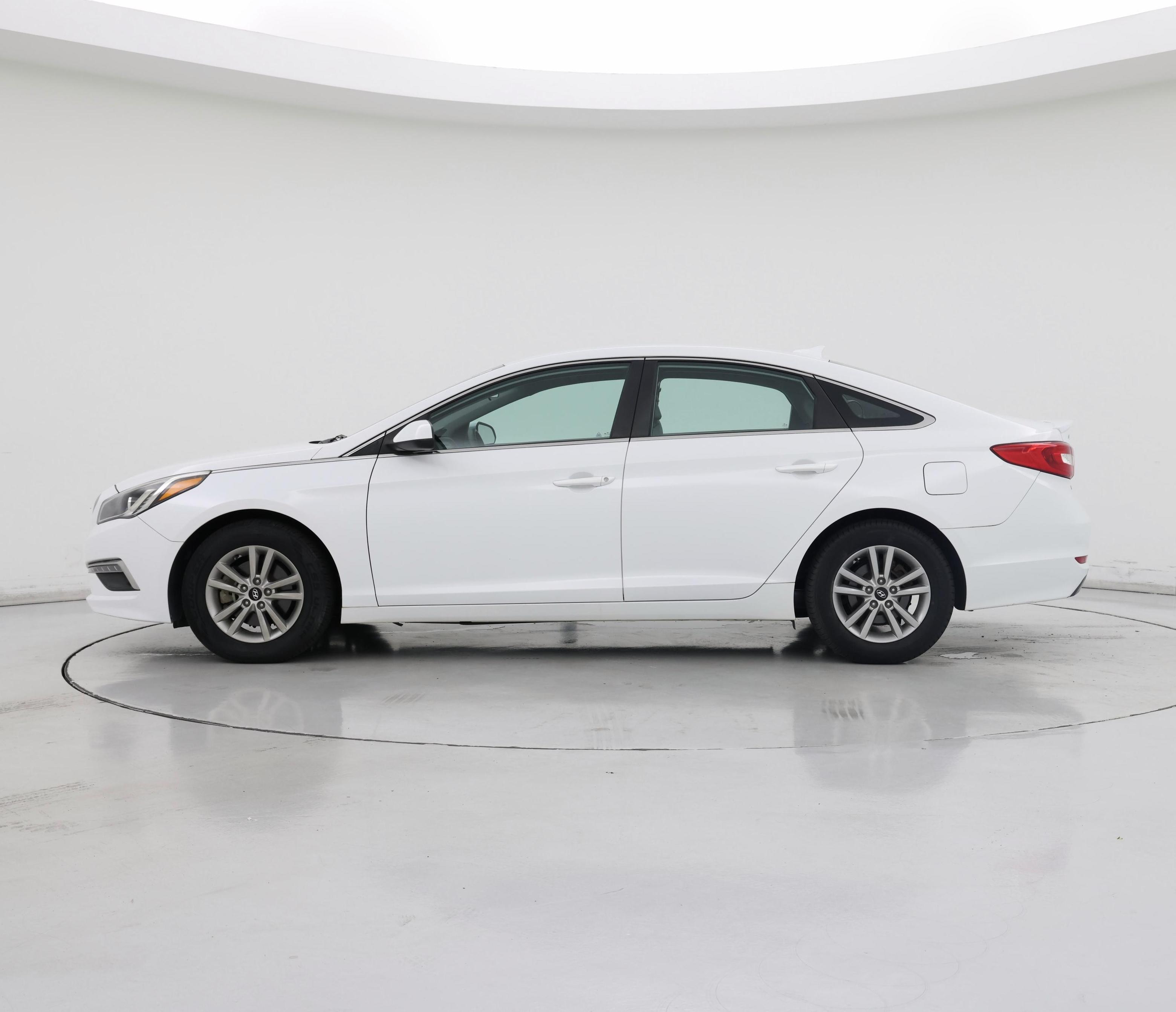 Thumbnail: 2015 Hyundai Sonata - 3