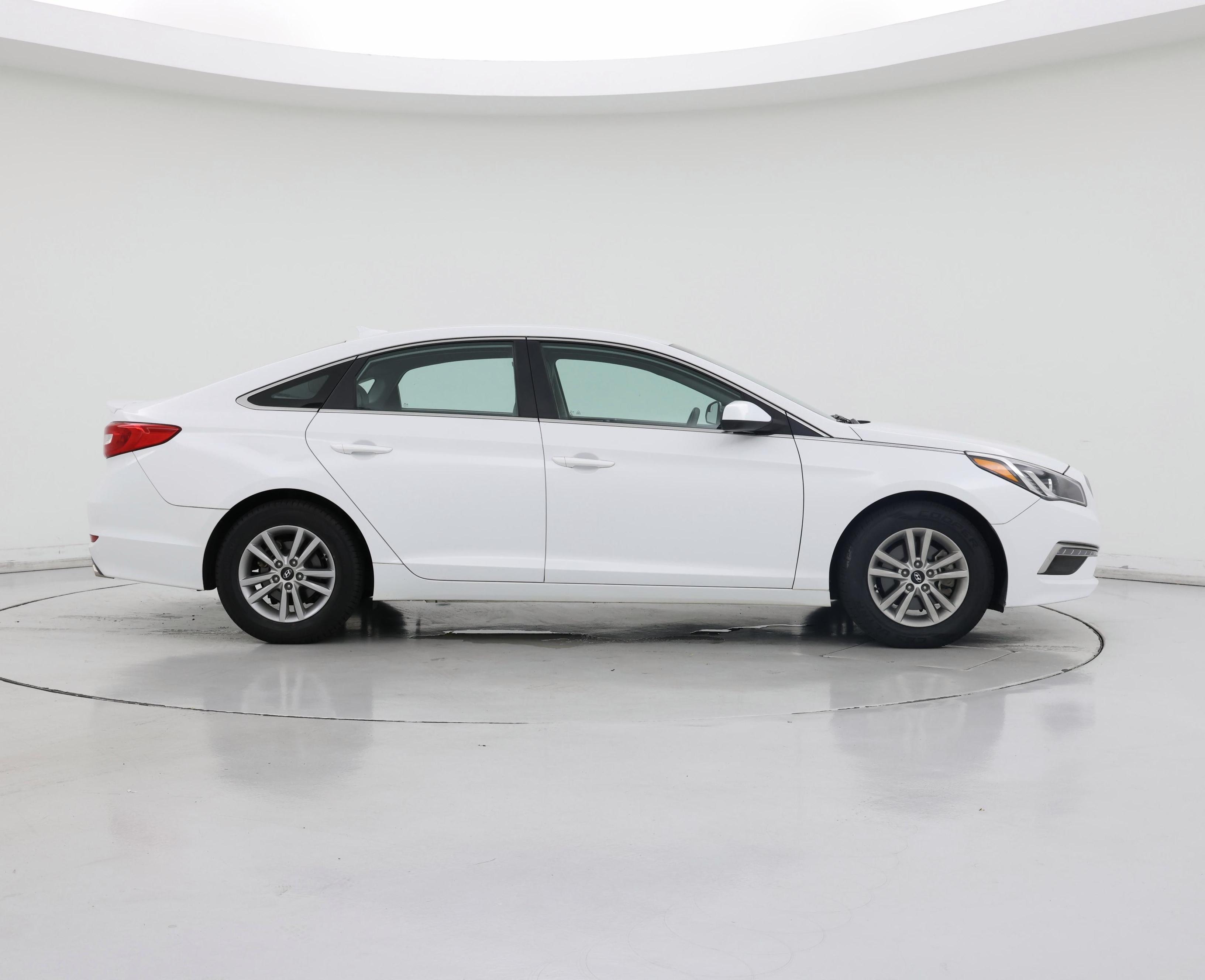 Thumbnail: 2015 Hyundai Sonata - 7