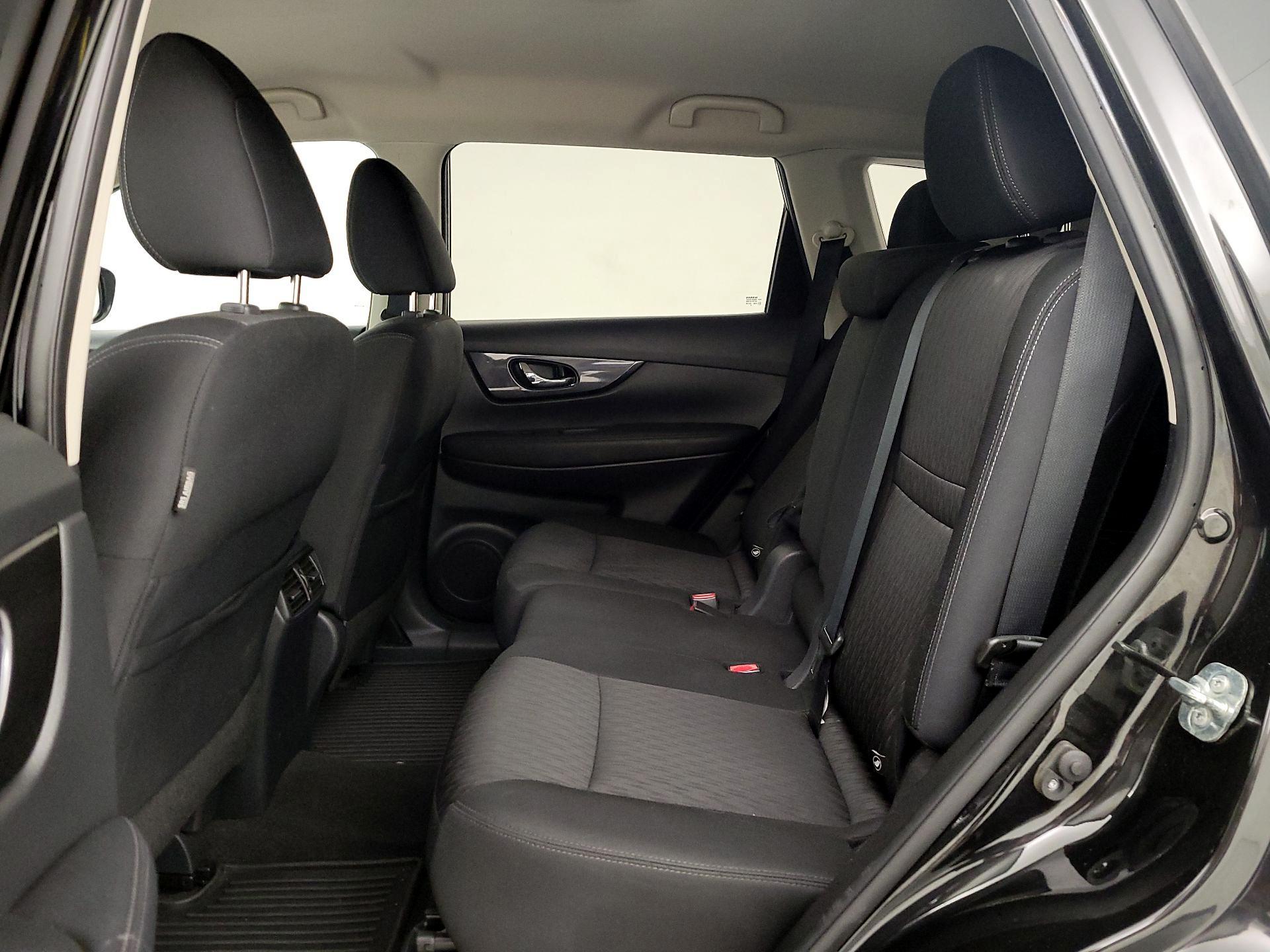 Thumbnail: 2018 Nissan Rogue - 19