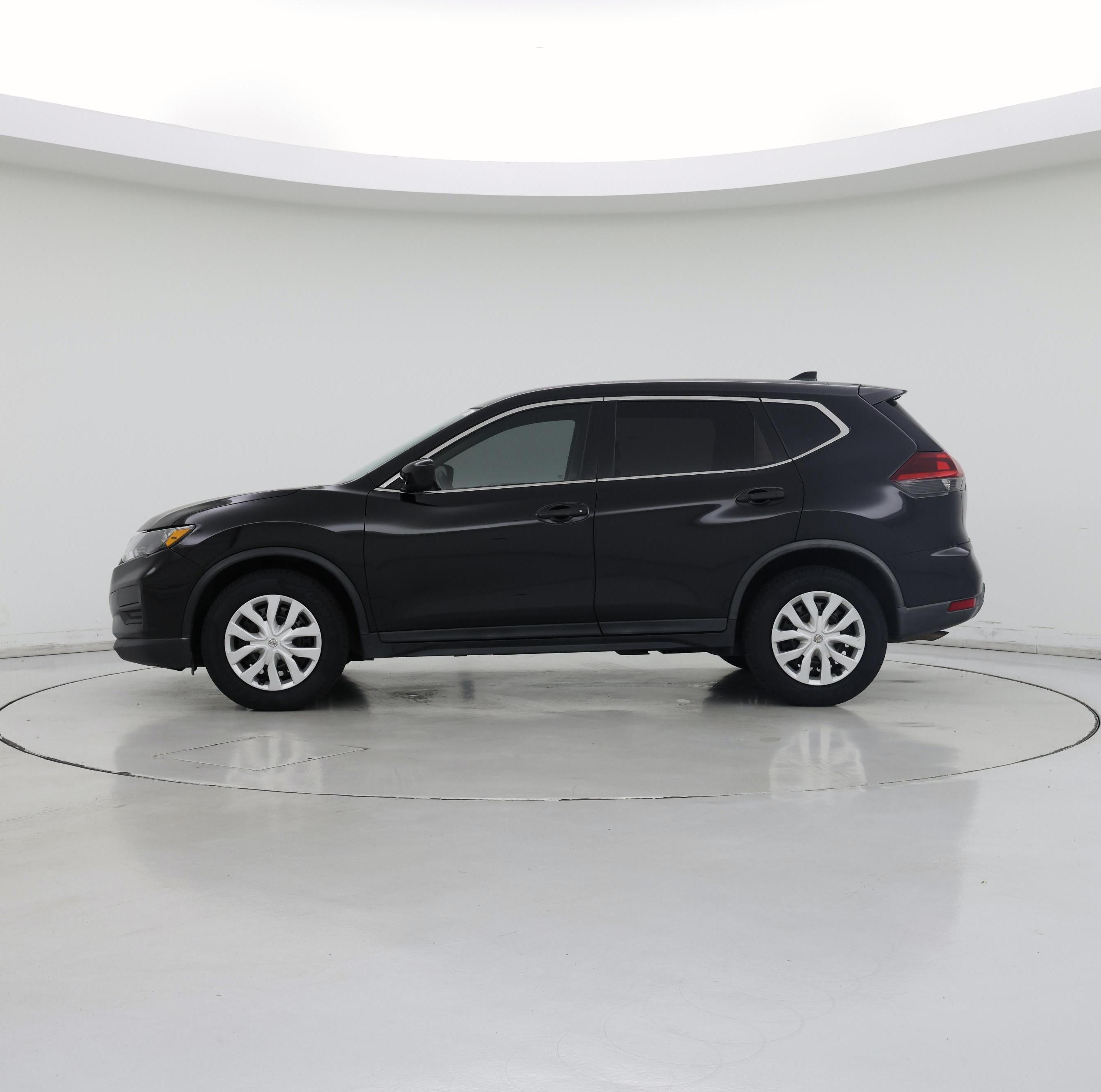Thumbnail: 2018 Nissan Rogue - 3