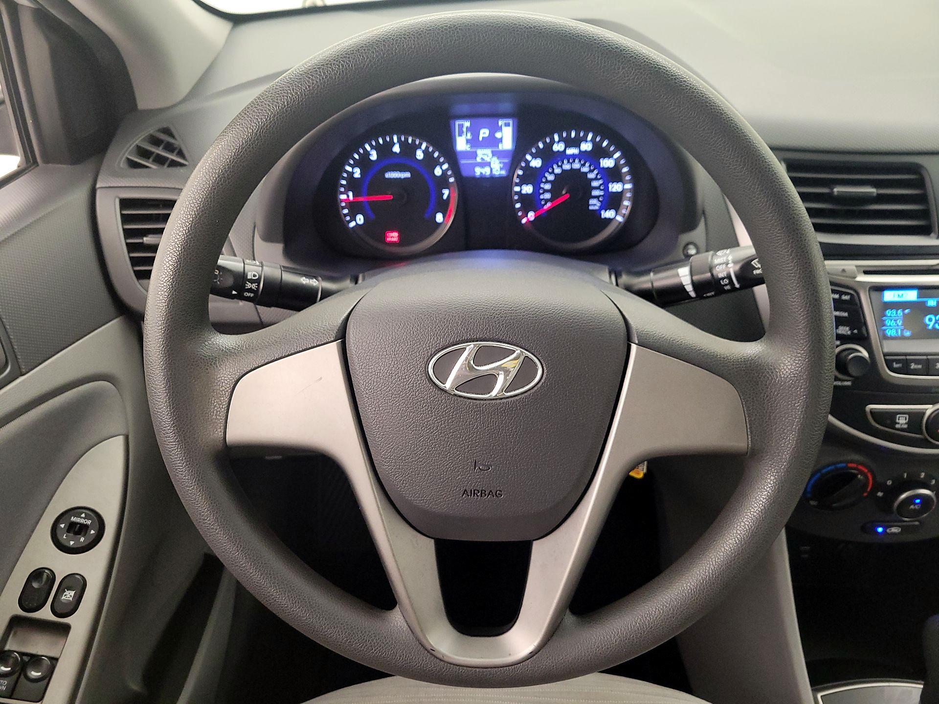 Thumbnail: 2017 Hyundai Accent - 10