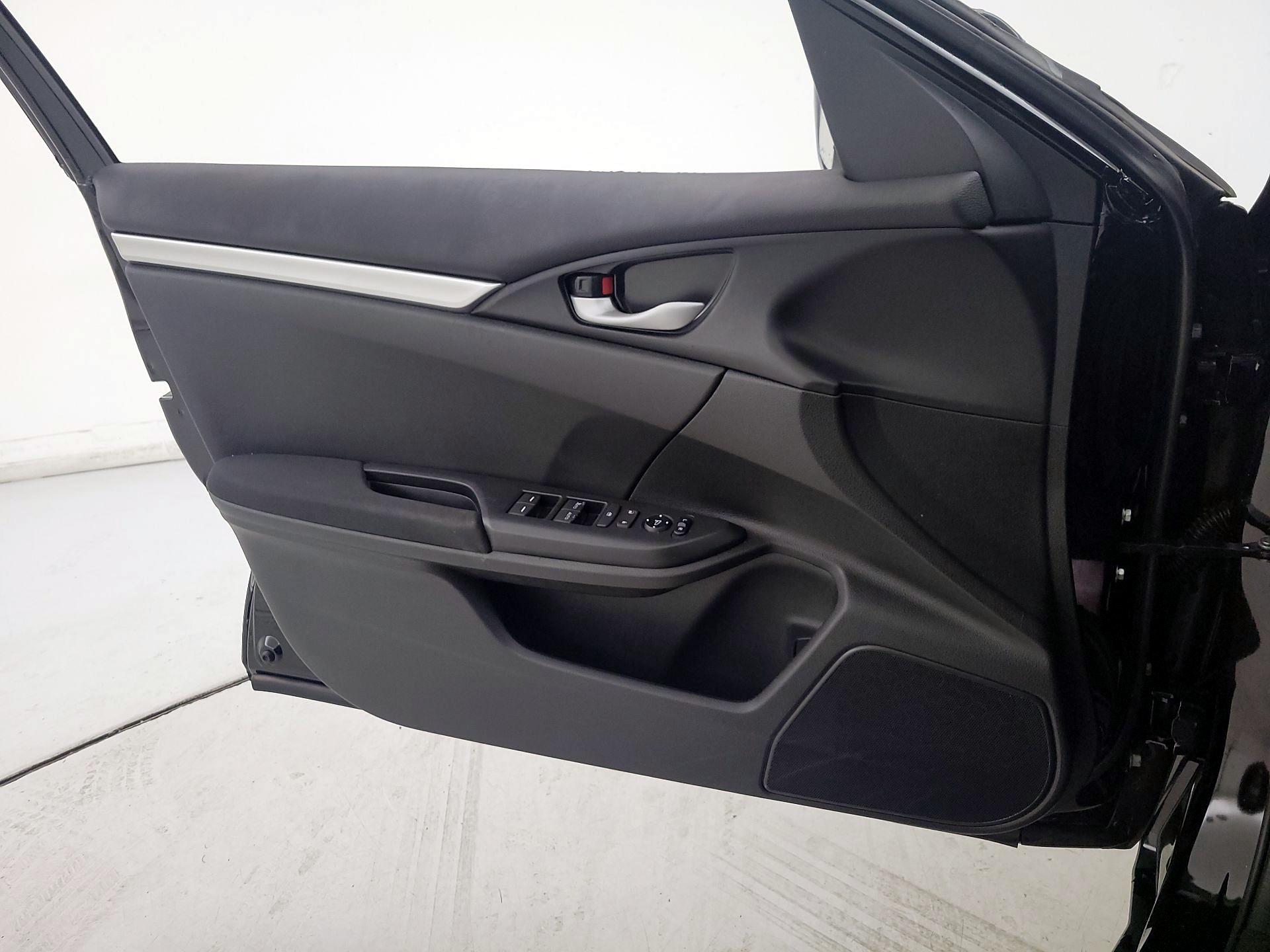 Thumbnail: 2017 Honda Civic - 12