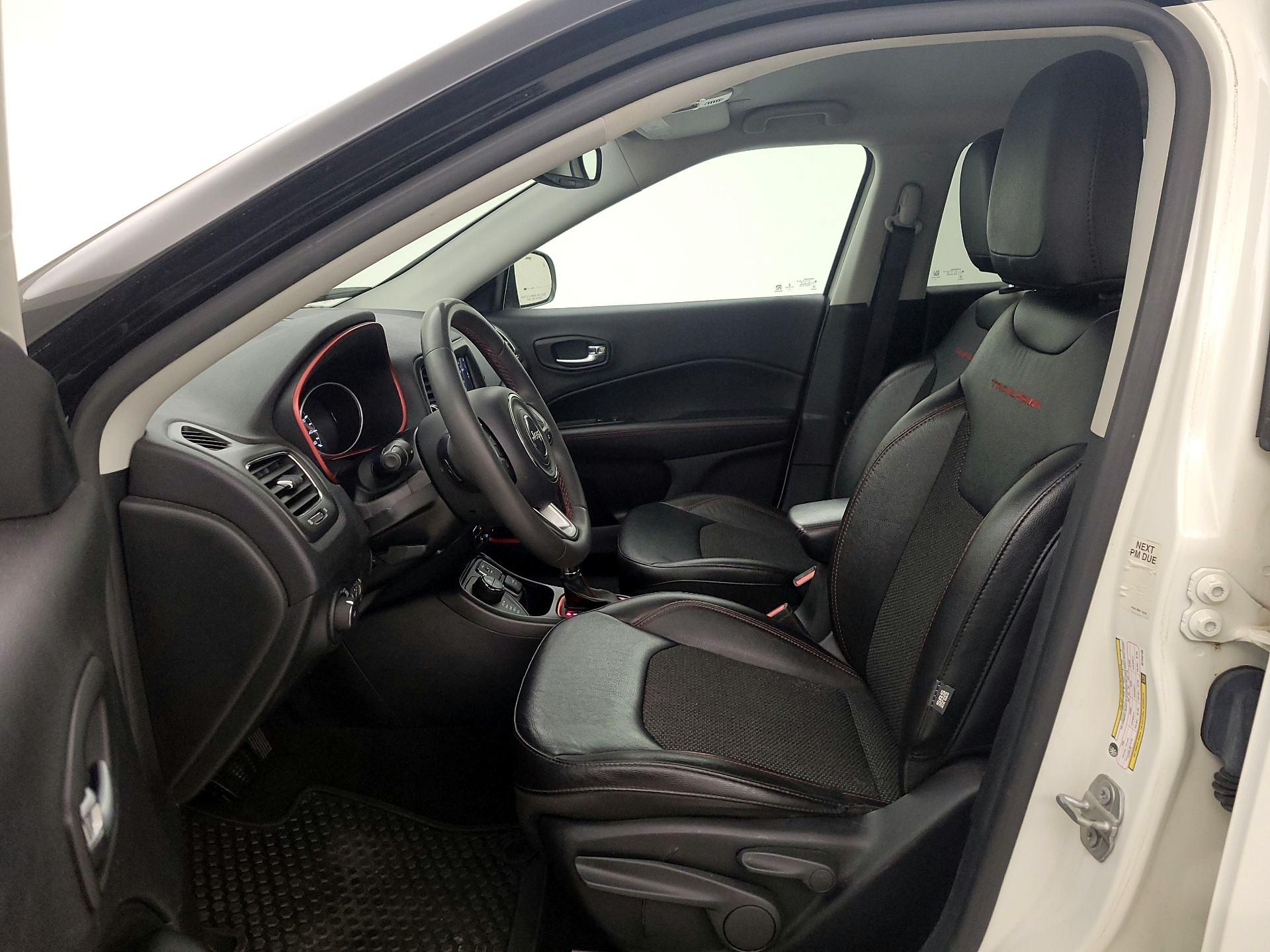 Thumbnail: 2021 Jeep Compass - 11
