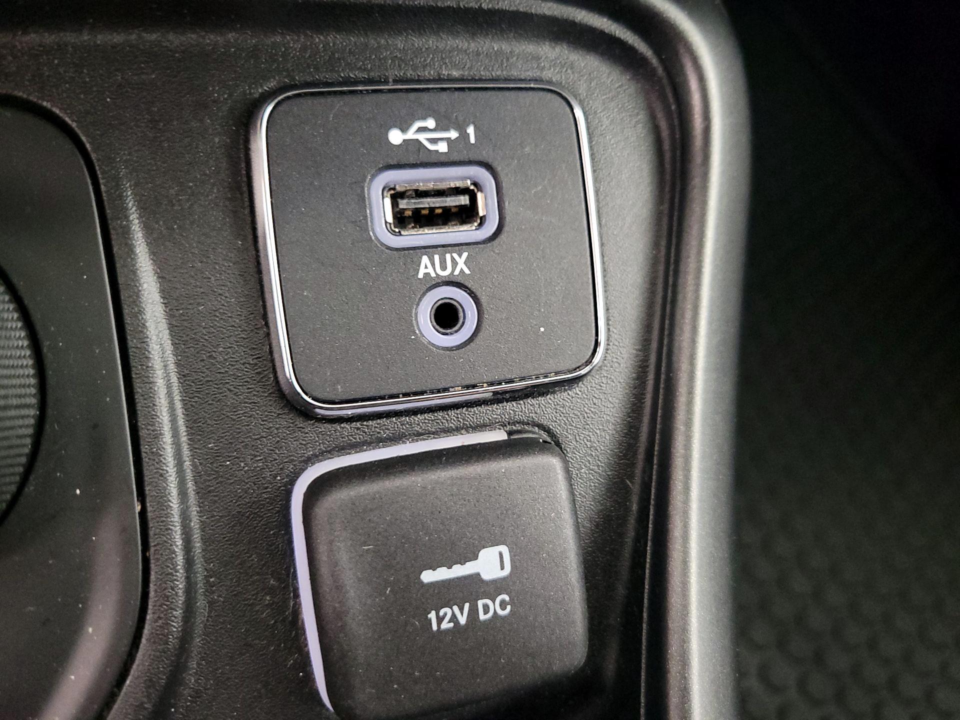 Thumbnail: 2021 Jeep Compass - 18