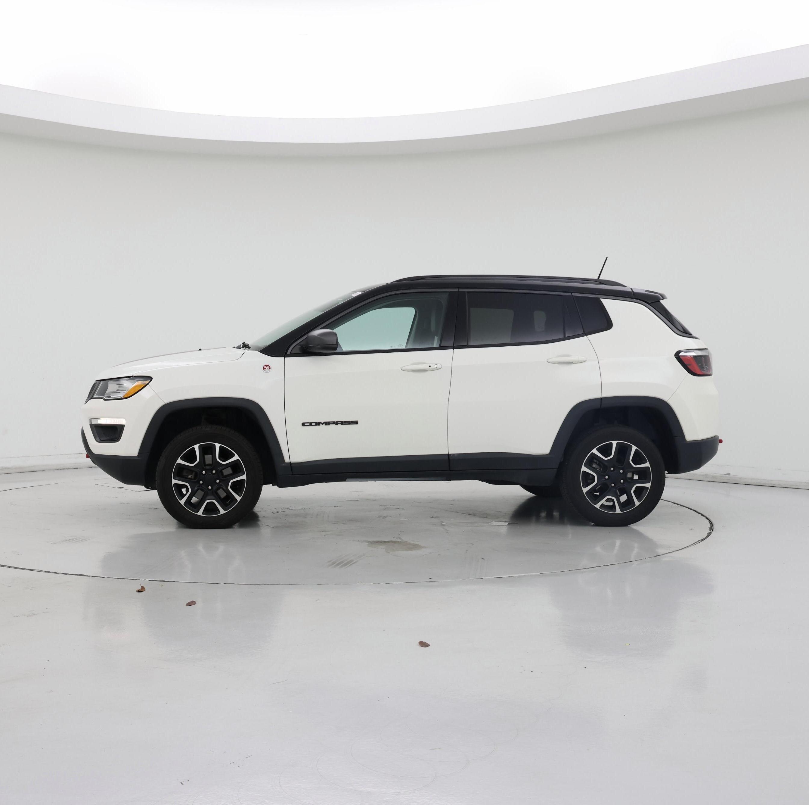 Thumbnail: 2021 Jeep Compass - 3