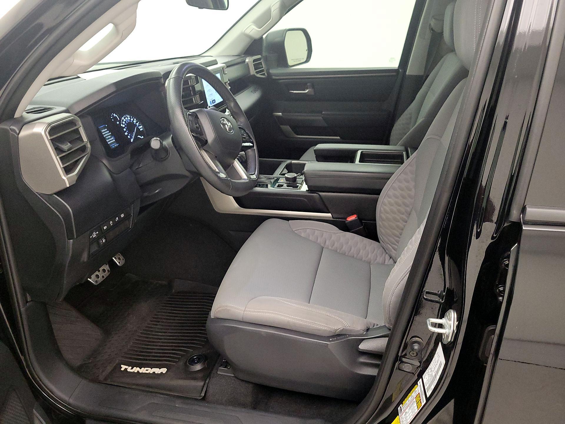 Thumbnail: 2023 Toyota Tundra - 11