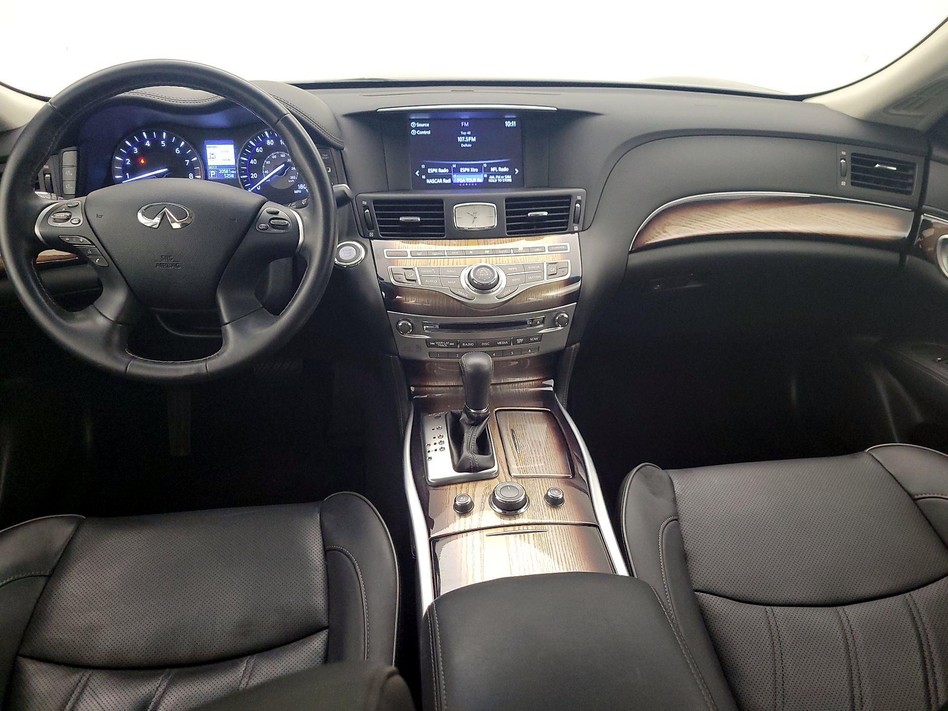 Thumbnail: 2019 INFINITI Q70 - 9