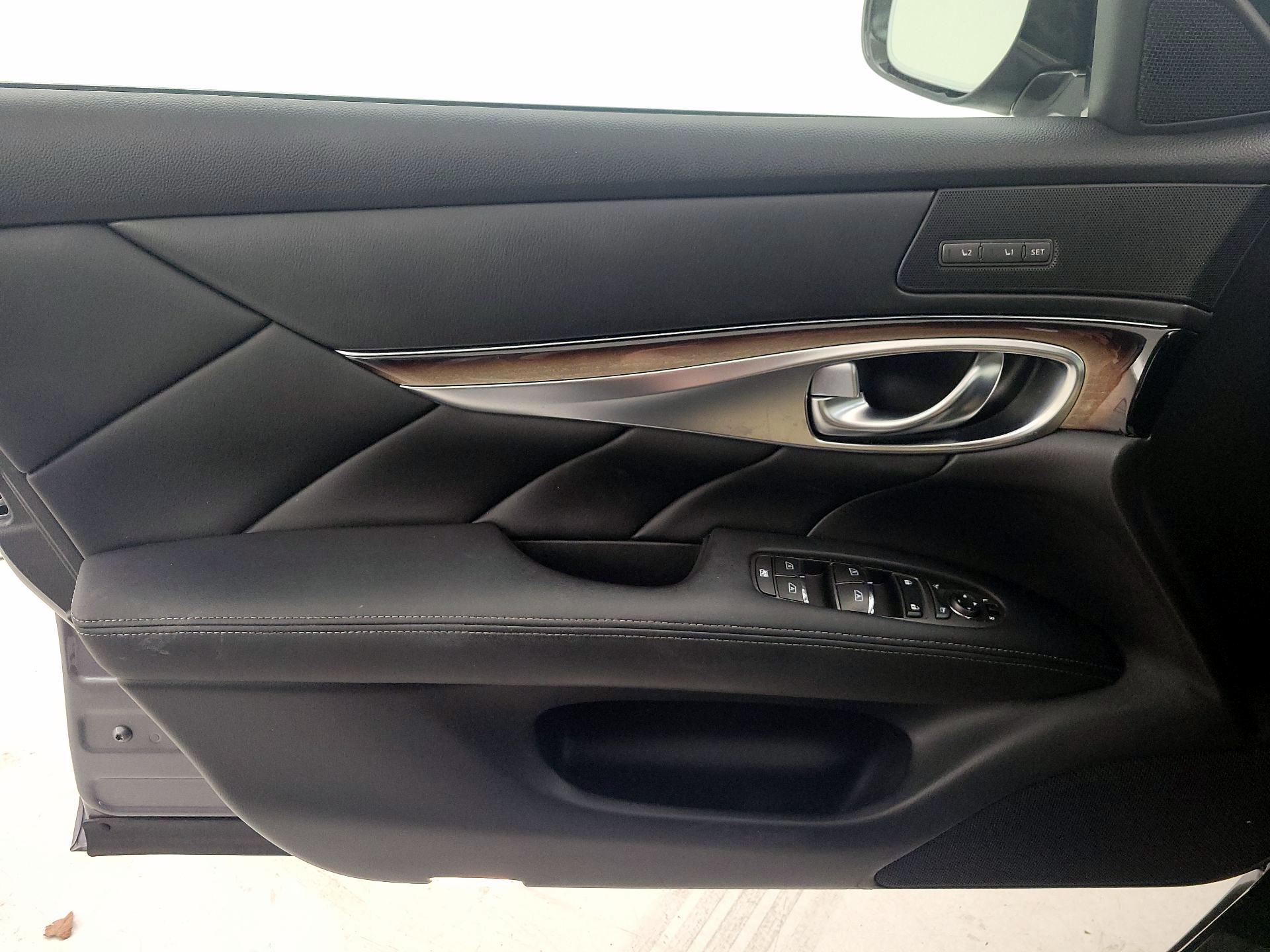 Thumbnail: 2019 INFINITI Q70 - 12