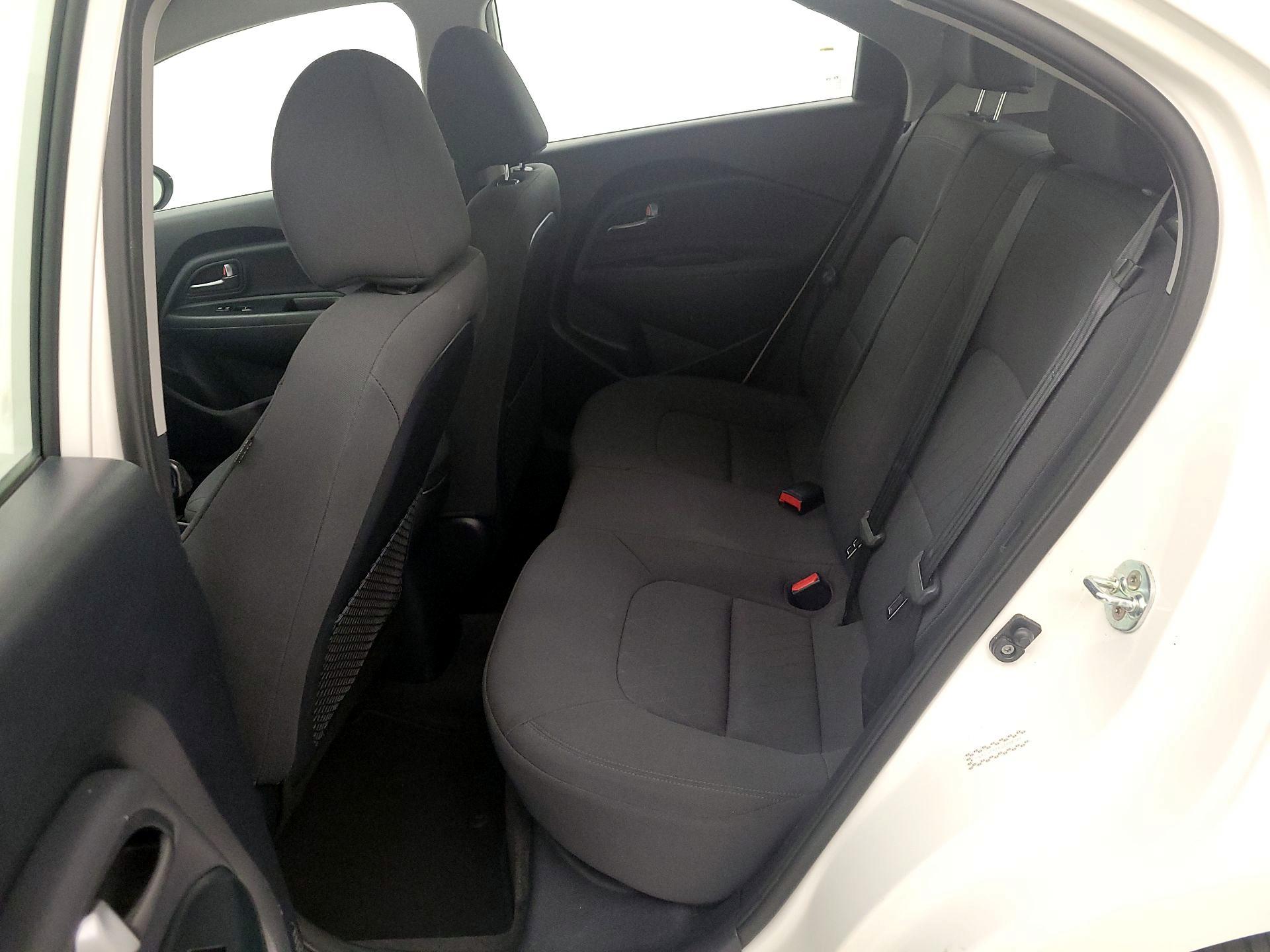 Thumbnail: 2016 Kia Rio5 - 19