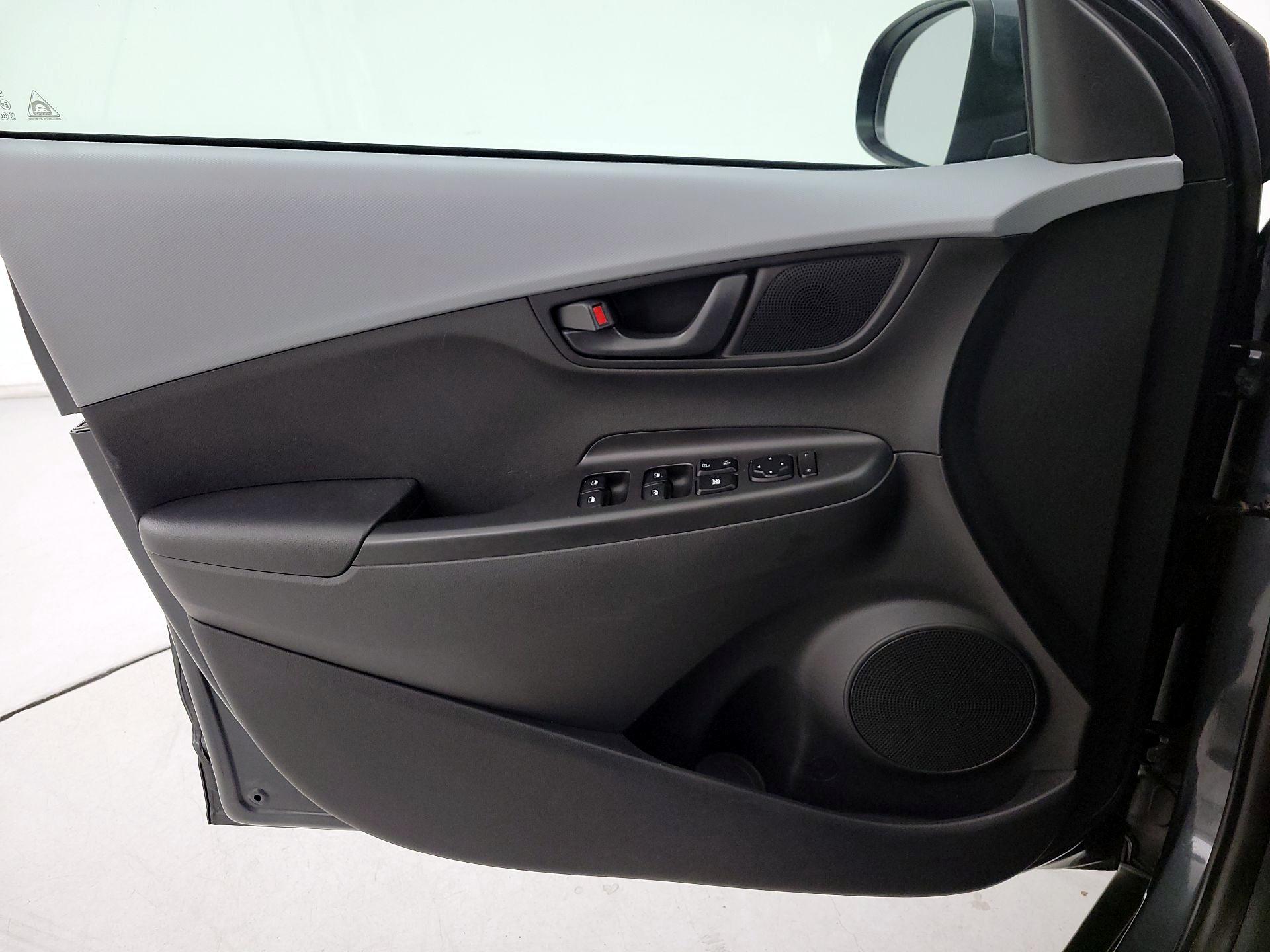 Thumbnail: 2021 Hyundai Kona - 12