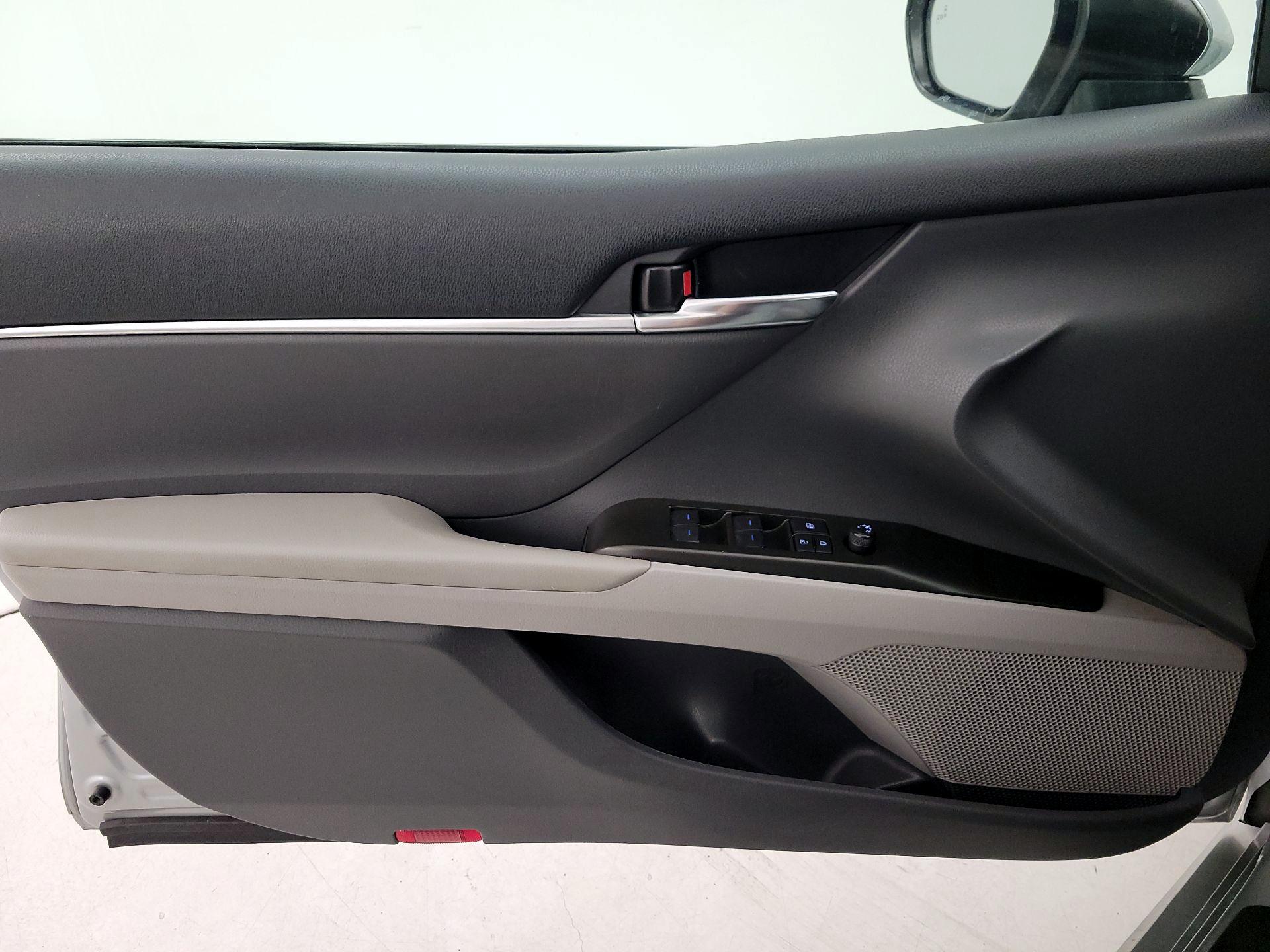 Thumbnail: 2021 Toyota Camry - 12
