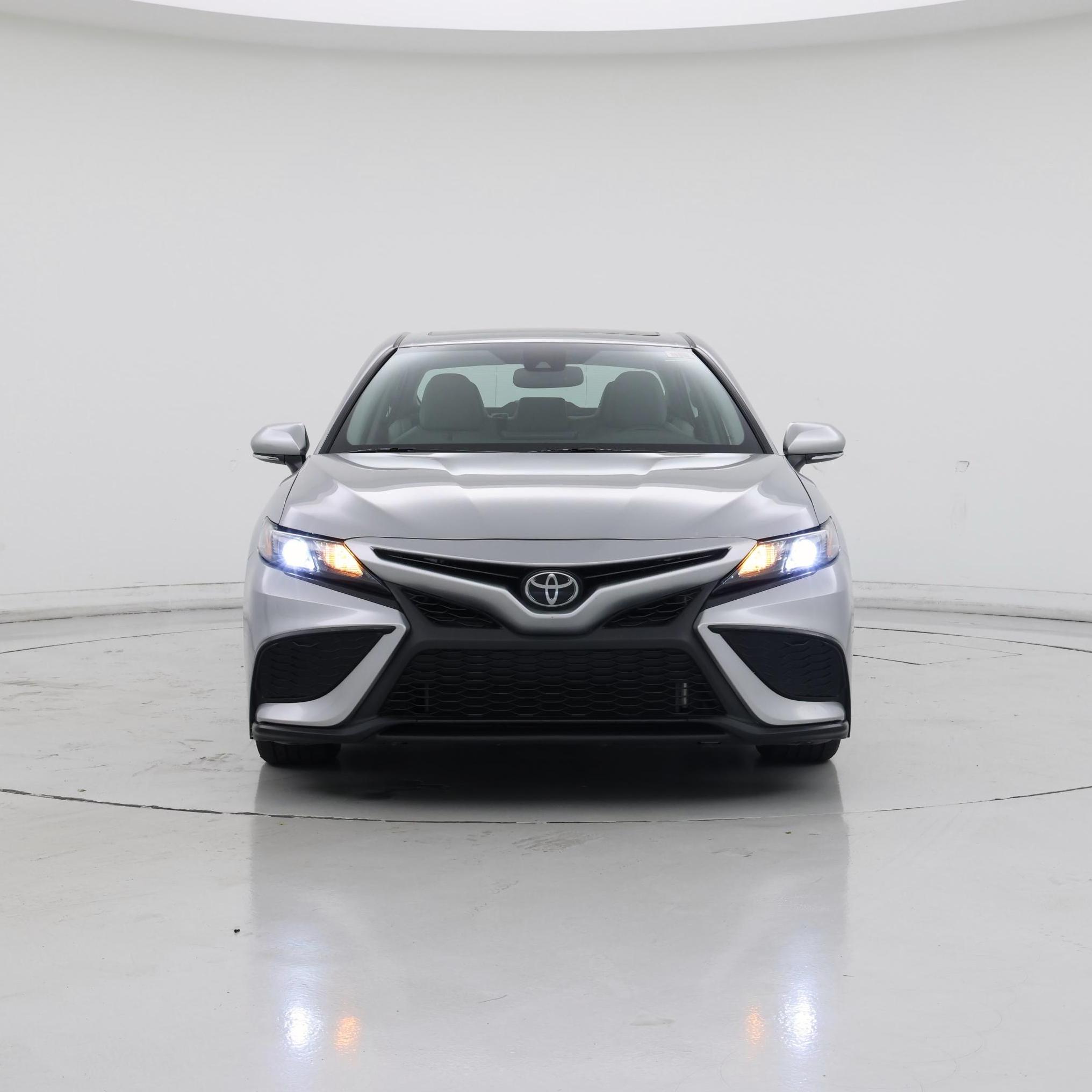 Thumbnail: 2021 Toyota Camry - 5