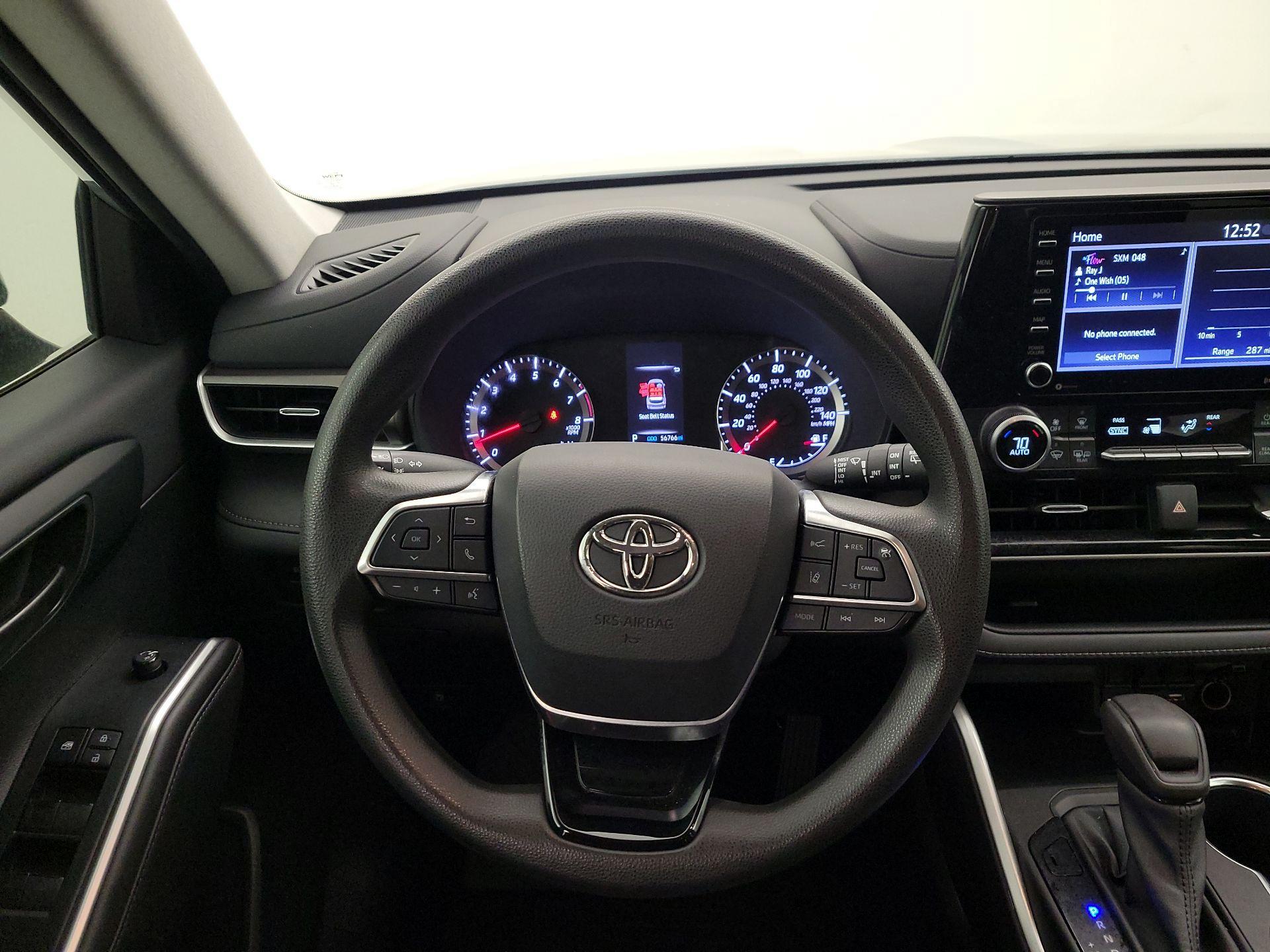 Thumbnail: 2021 Toyota Highlander - 10