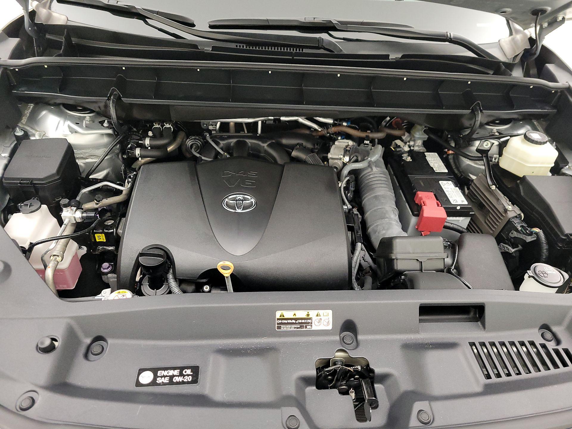 Thumbnail: 2021 Toyota Highlander - 20