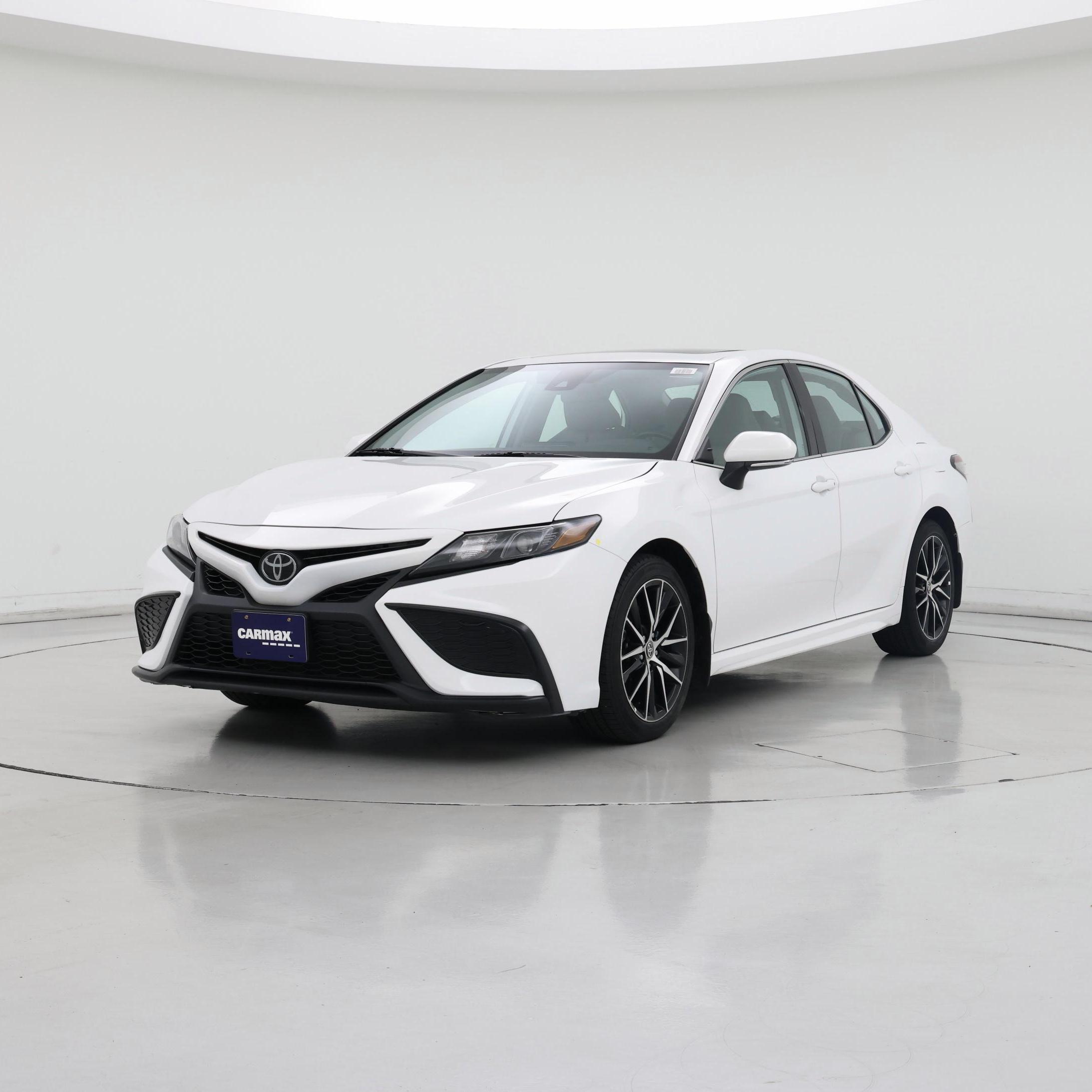 Thumbnail: 2023 Toyota Camry - 4