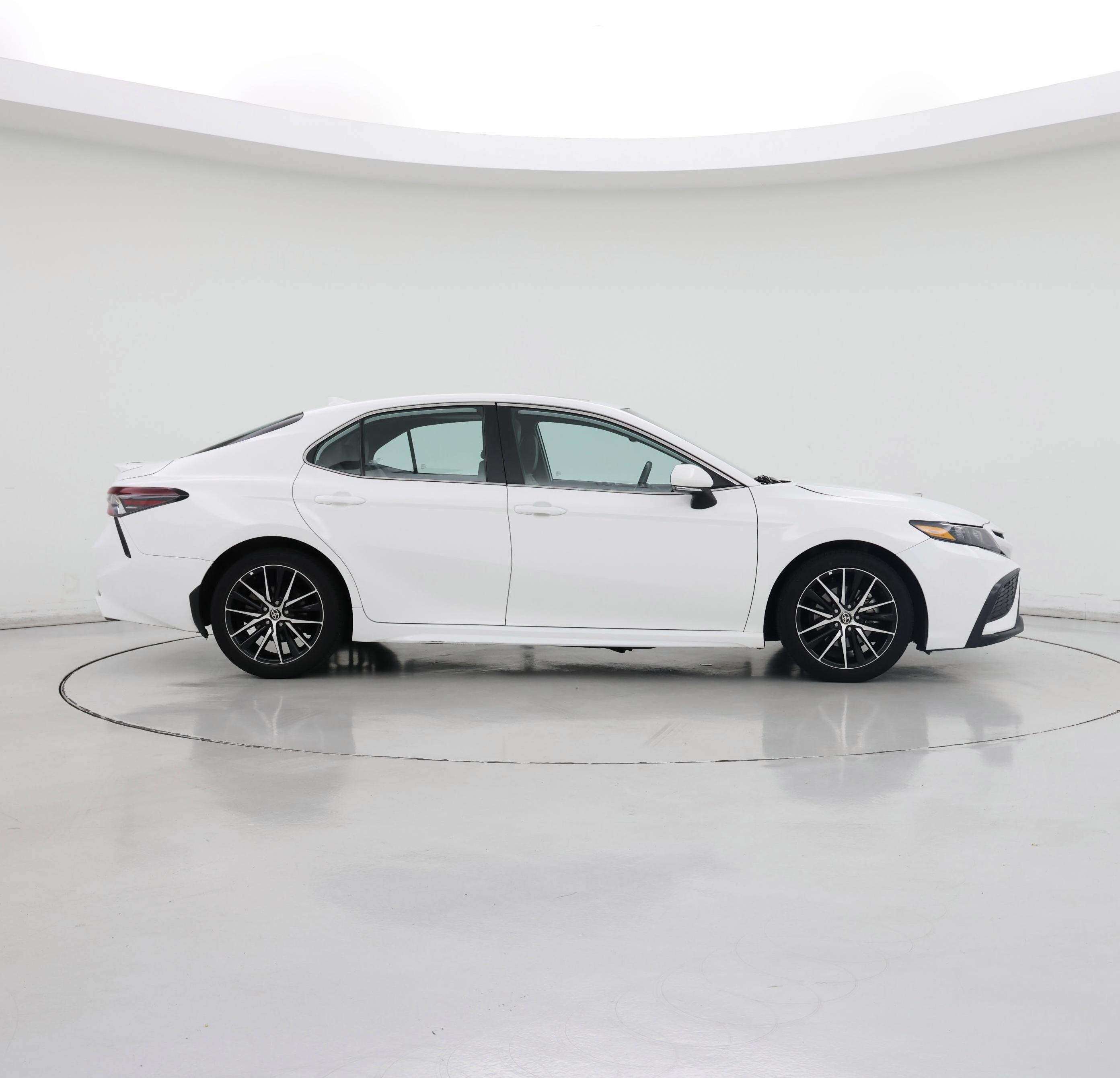 Thumbnail: 2023 Toyota Camry - 7