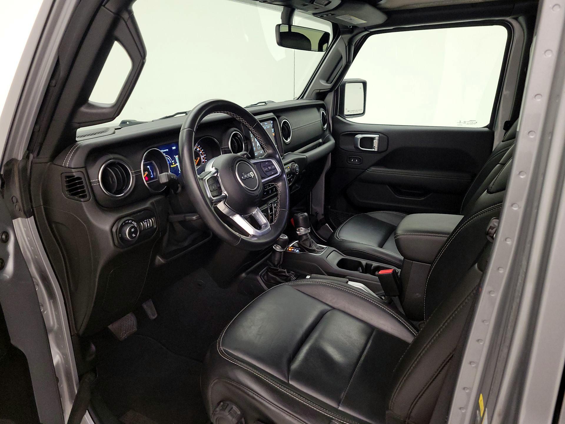 Thumbnail: 2021 Jeep Gladiator - 11