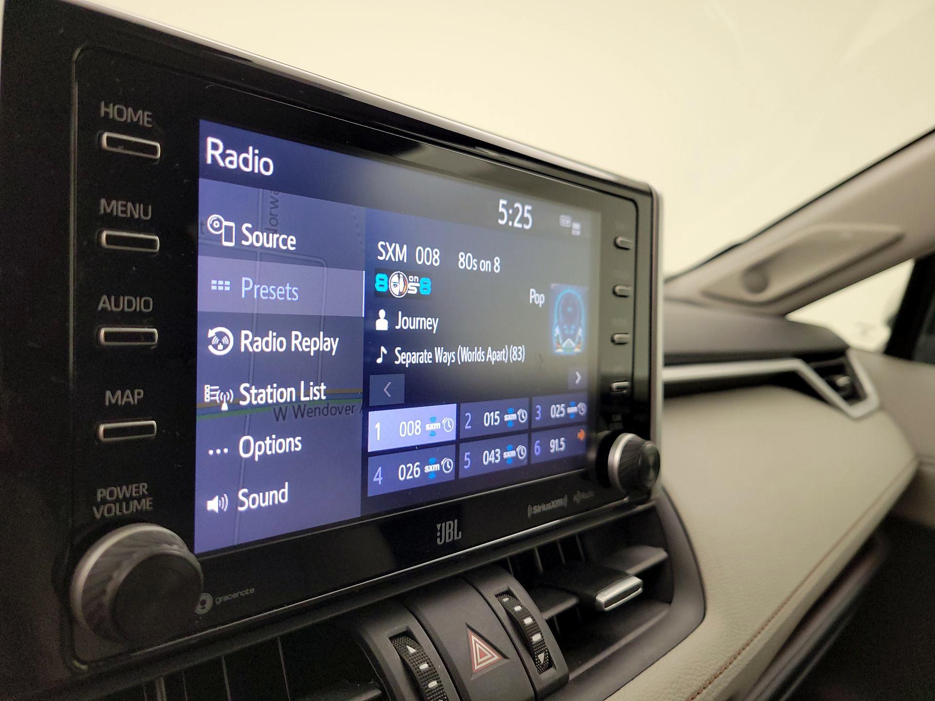 Thumbnail: 2020 Toyota RAV4 - 16