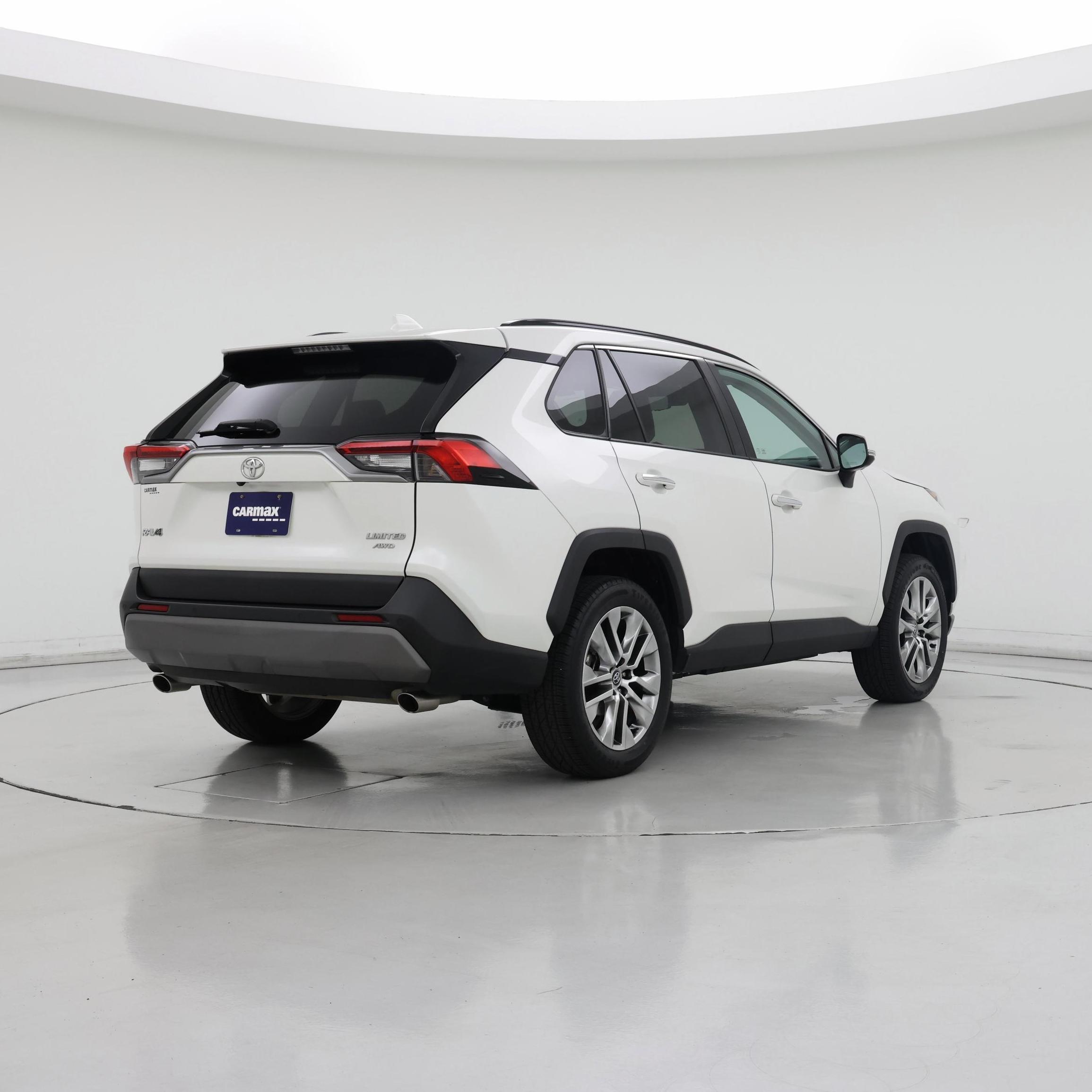 Thumbnail: 2020 Toyota RAV4 - 8
