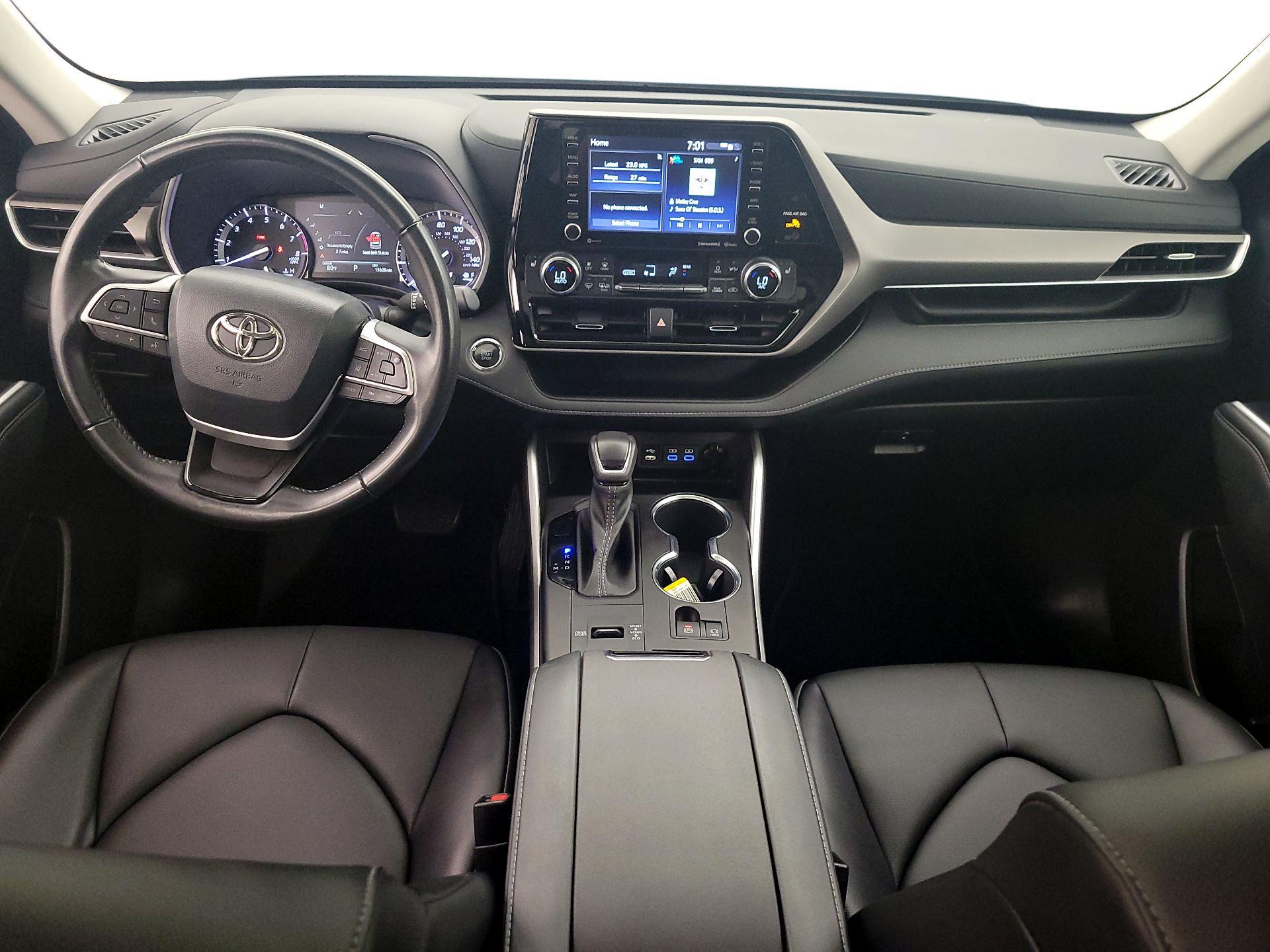 Thumbnail: 2022 Toyota Highlander - 9