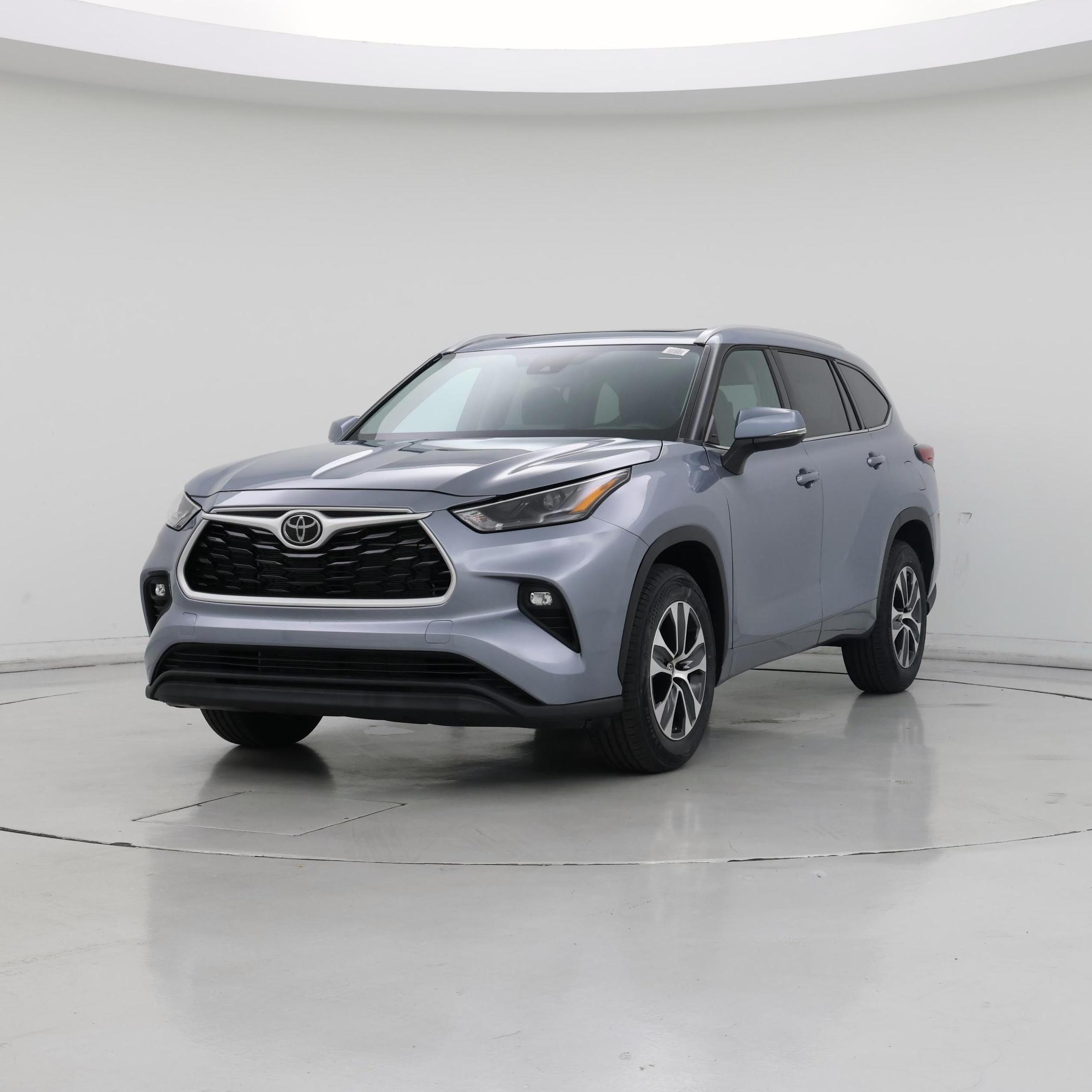 Thumbnail: 2022 Toyota Highlander - 4