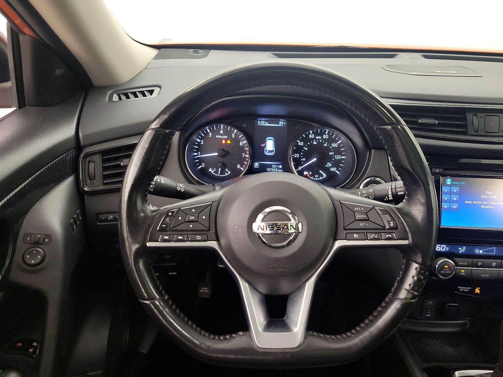 Thumbnail: 2017 Nissan Rogue - 10