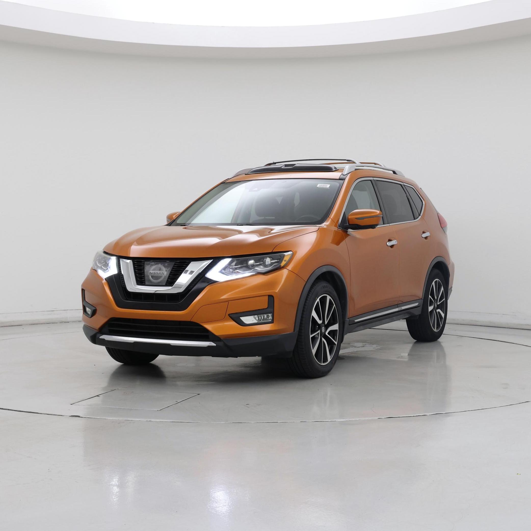 Thumbnail: 2017 Nissan Rogue - 4