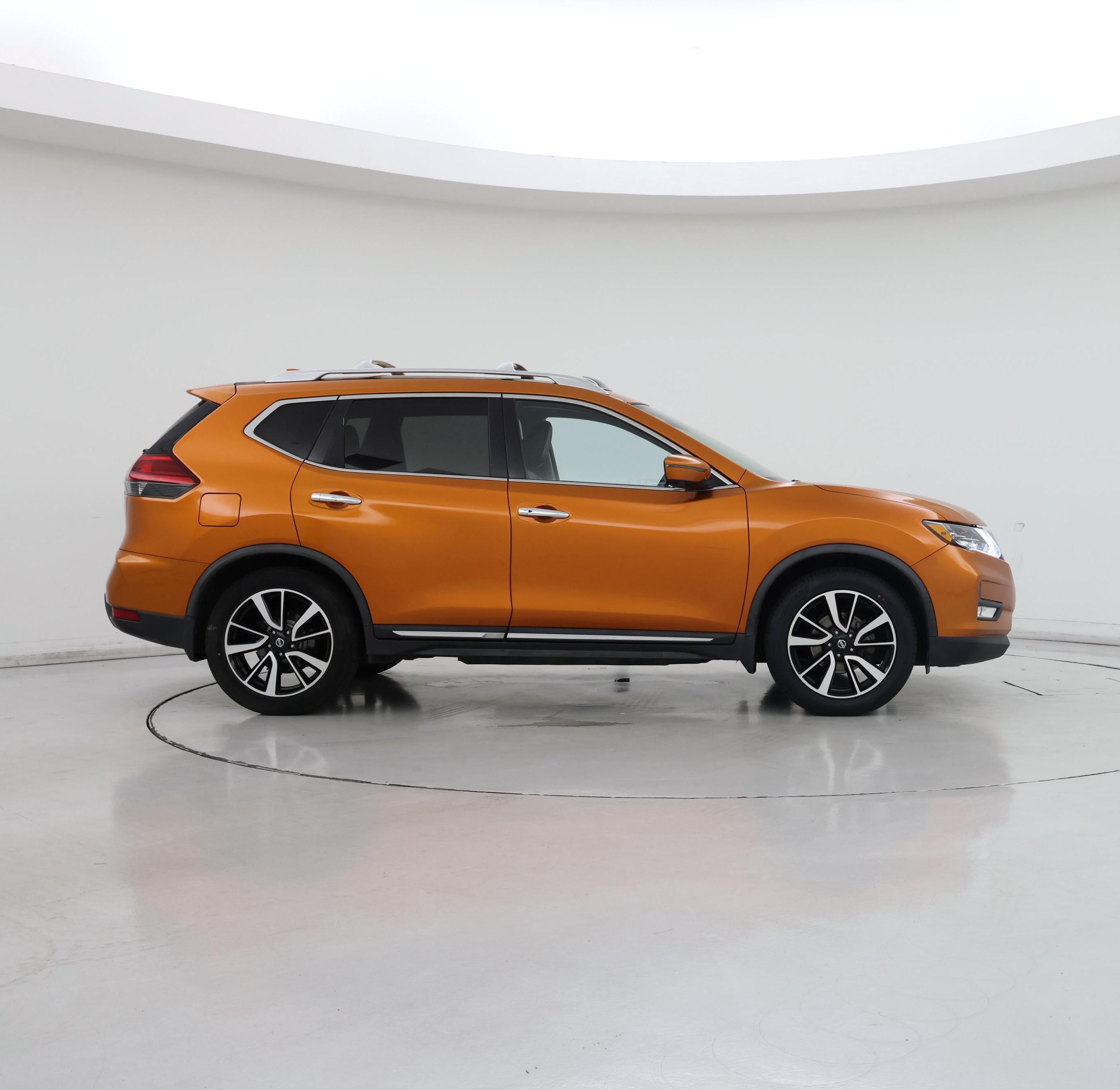 Thumbnail: 2017 Nissan Rogue - 7
