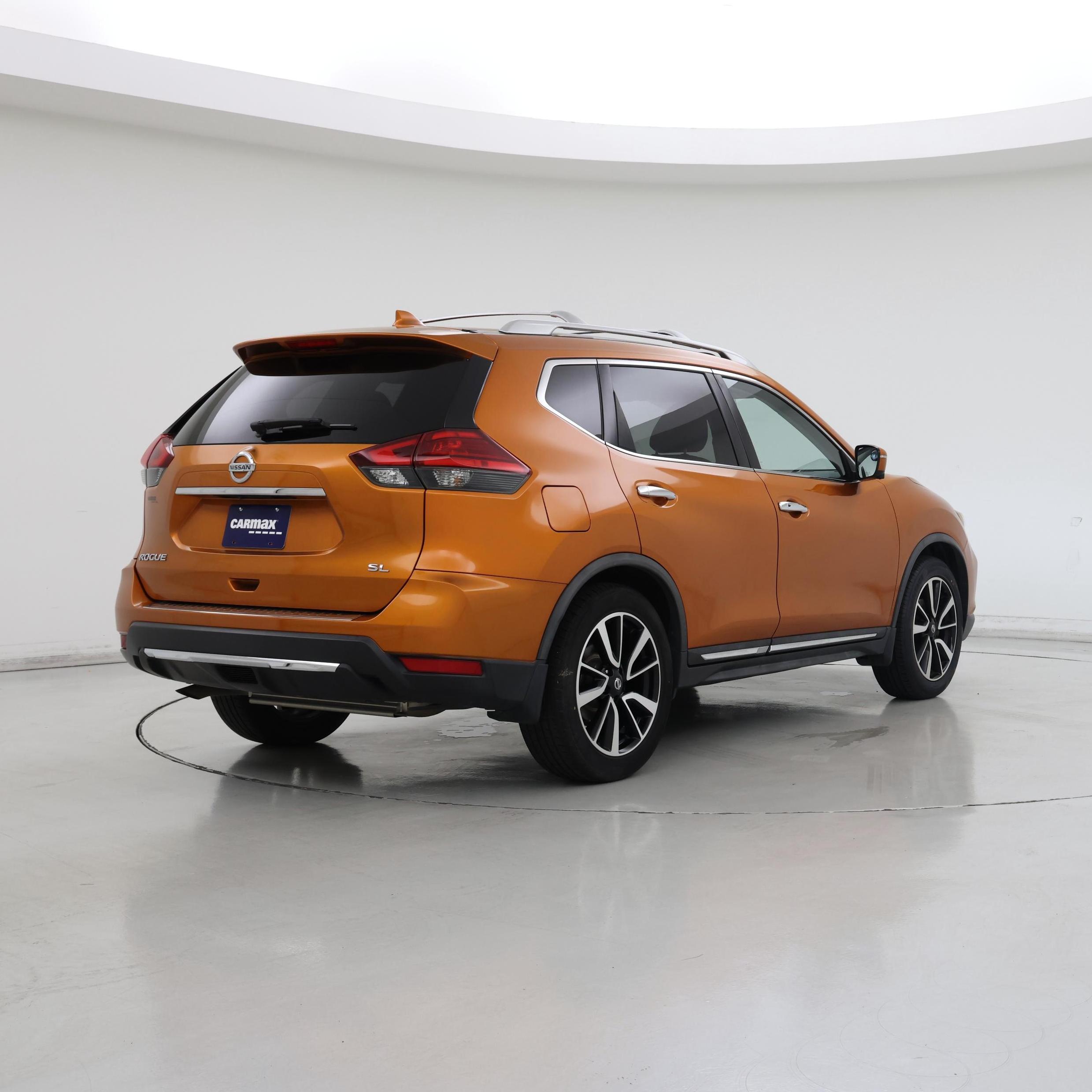 Thumbnail: 2017 Nissan Rogue - 8