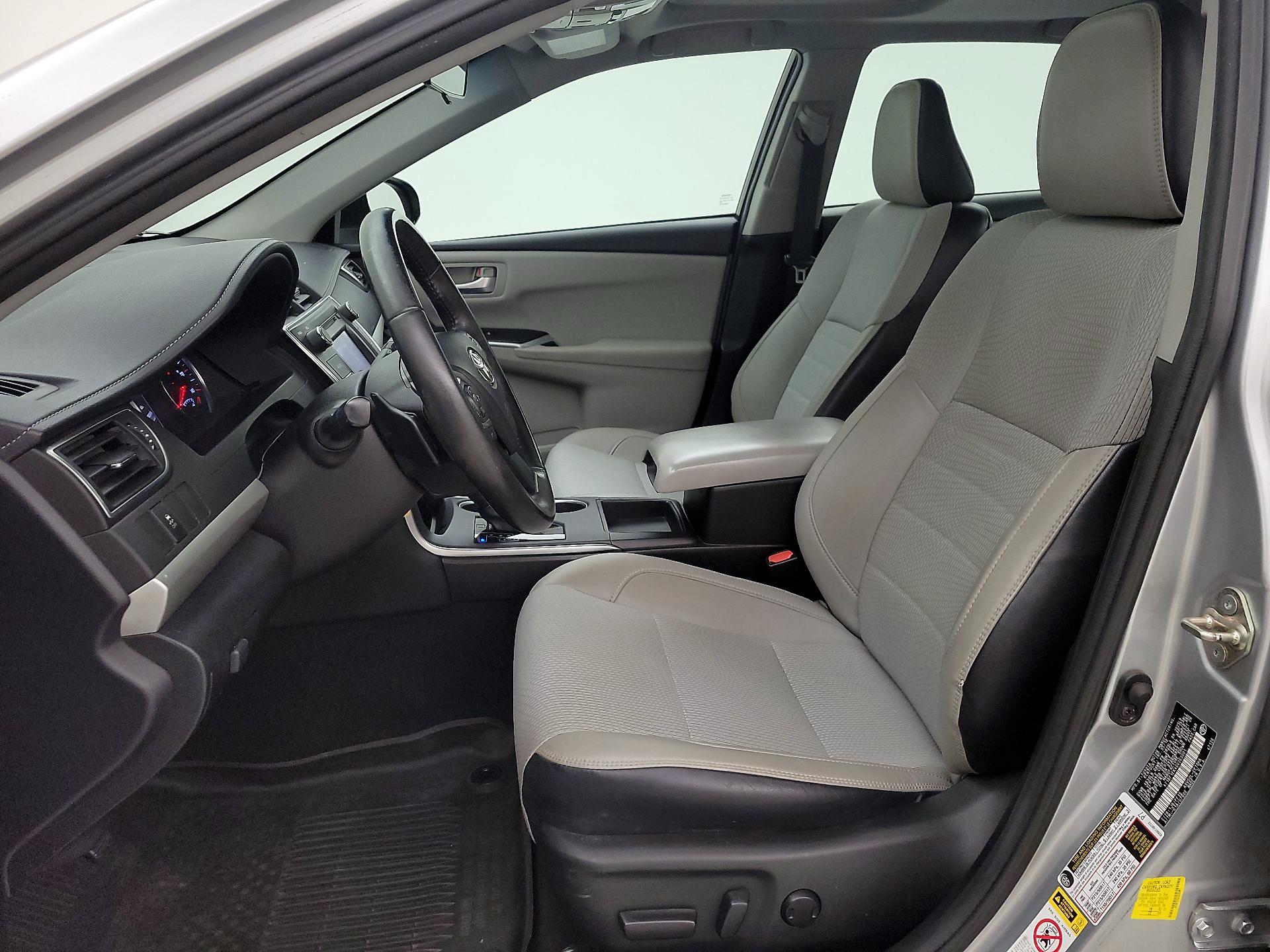 Thumbnail: 2016 Toyota Camry - 11