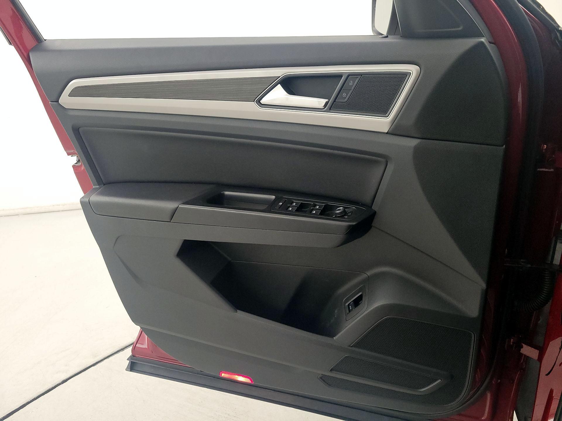 Thumbnail: 2019 Volkswagen Atlas - 12