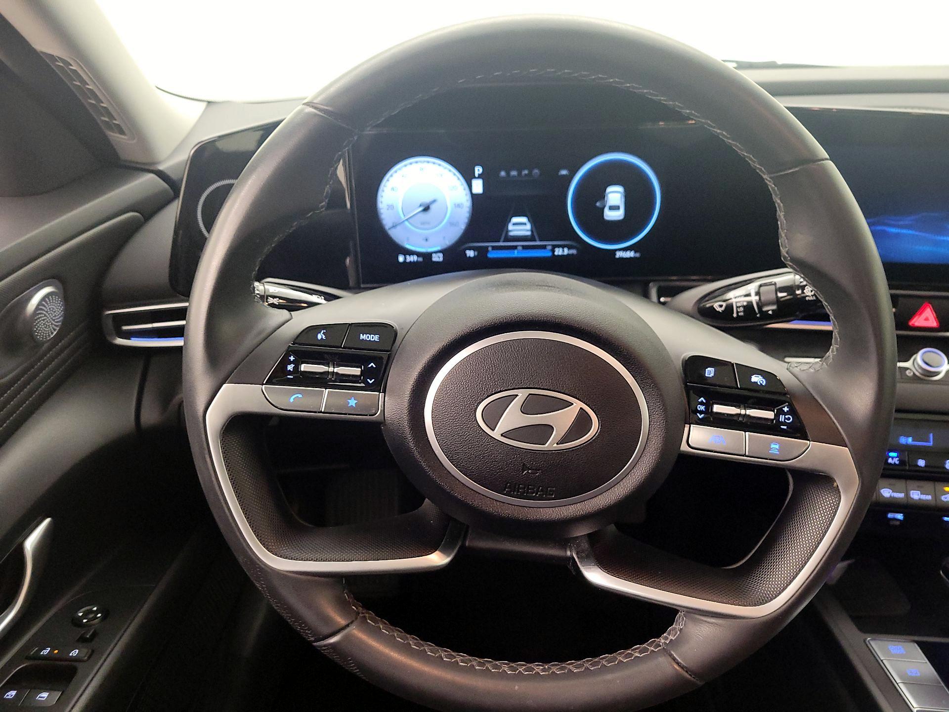 Thumbnail: 2024 Hyundai Elantra - 10