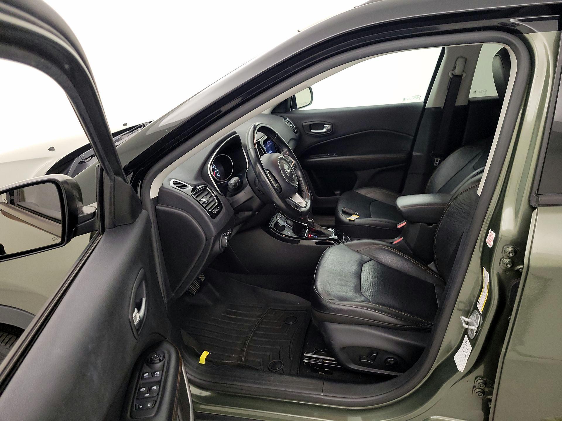 Thumbnail: 2021 Jeep Compass - 11
