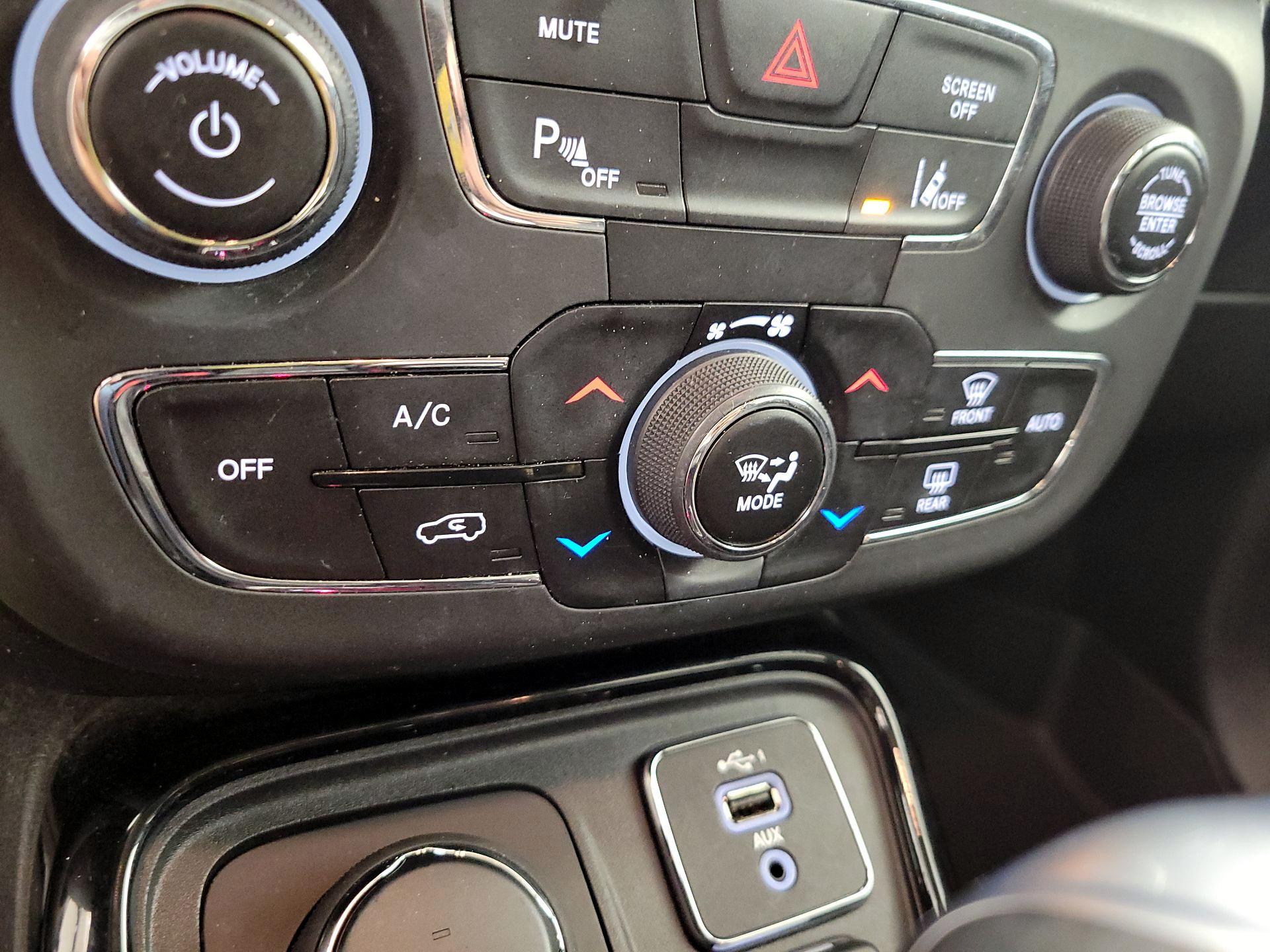 Thumbnail: 2021 Jeep Compass - 16