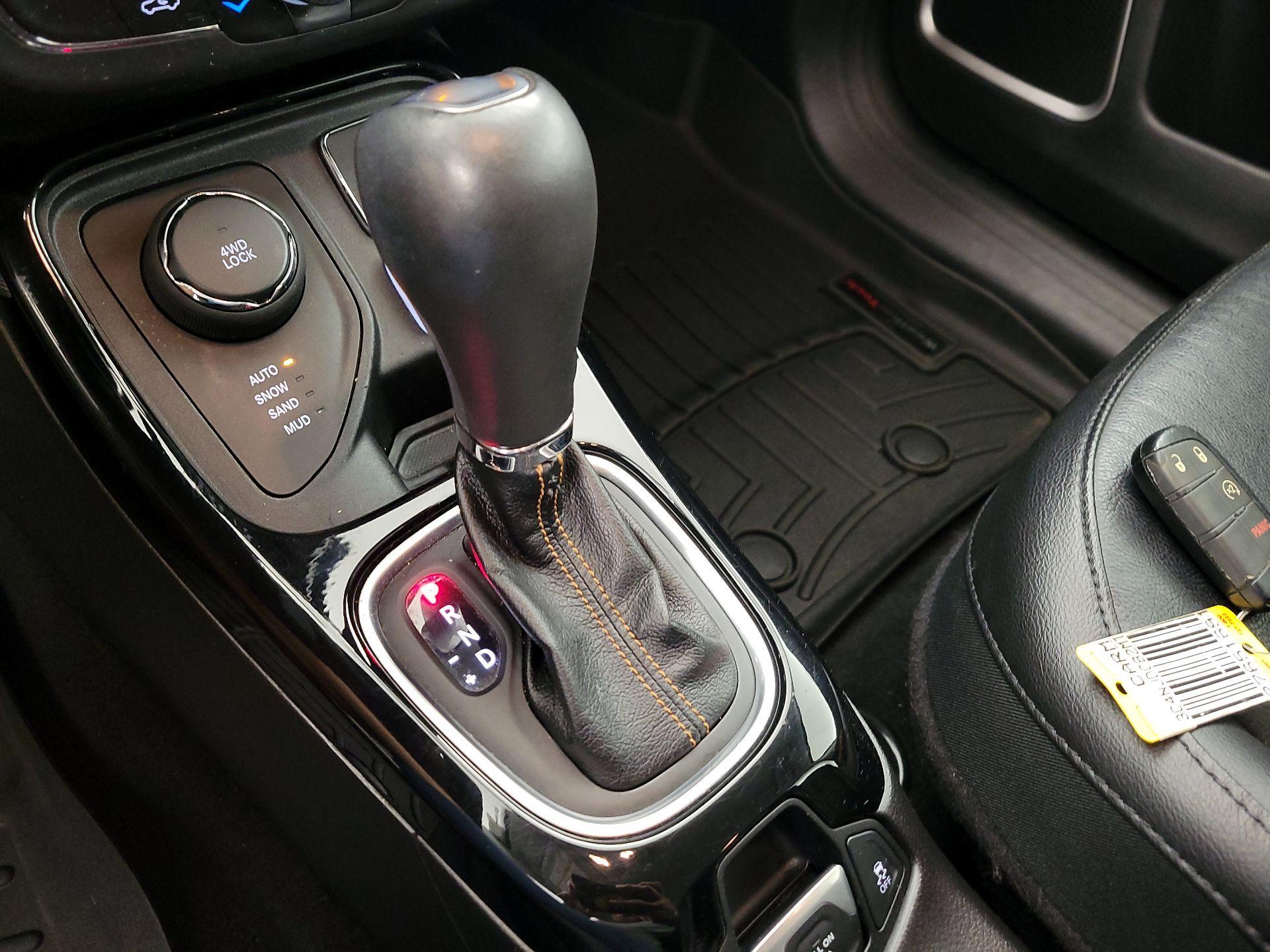 Thumbnail: 2021 Jeep Compass - 17