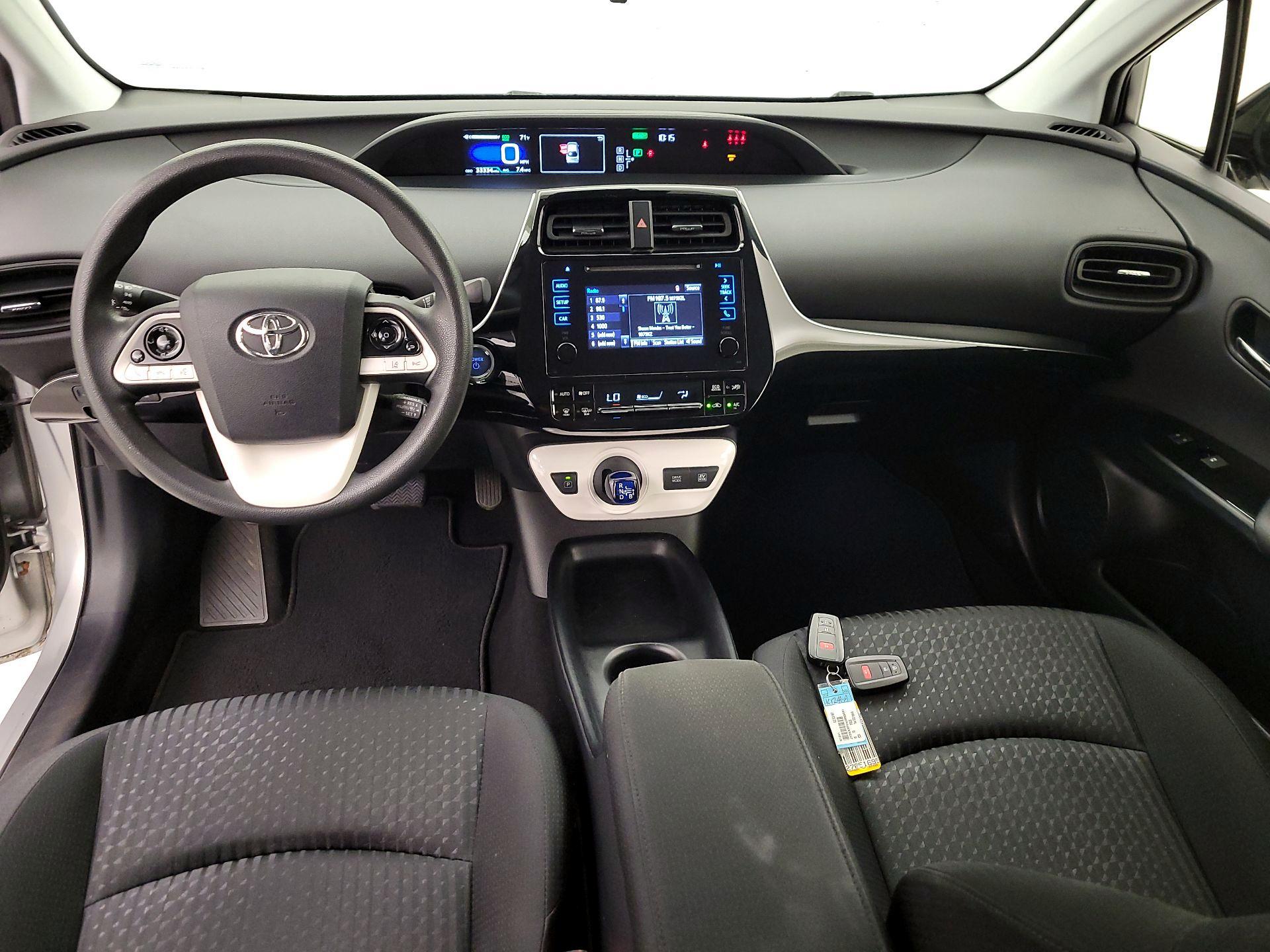 Thumbnail: 2018 Toyota Prius - 9