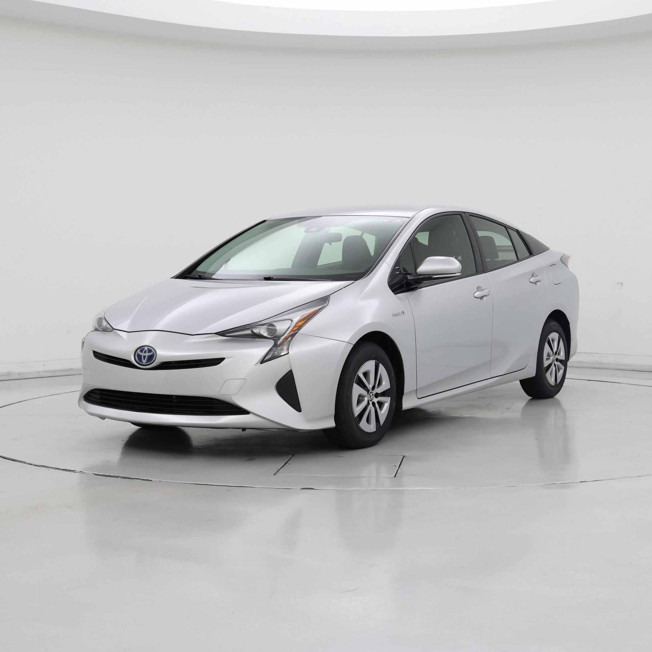 Thumbnail: 2018 Toyota Prius - 4