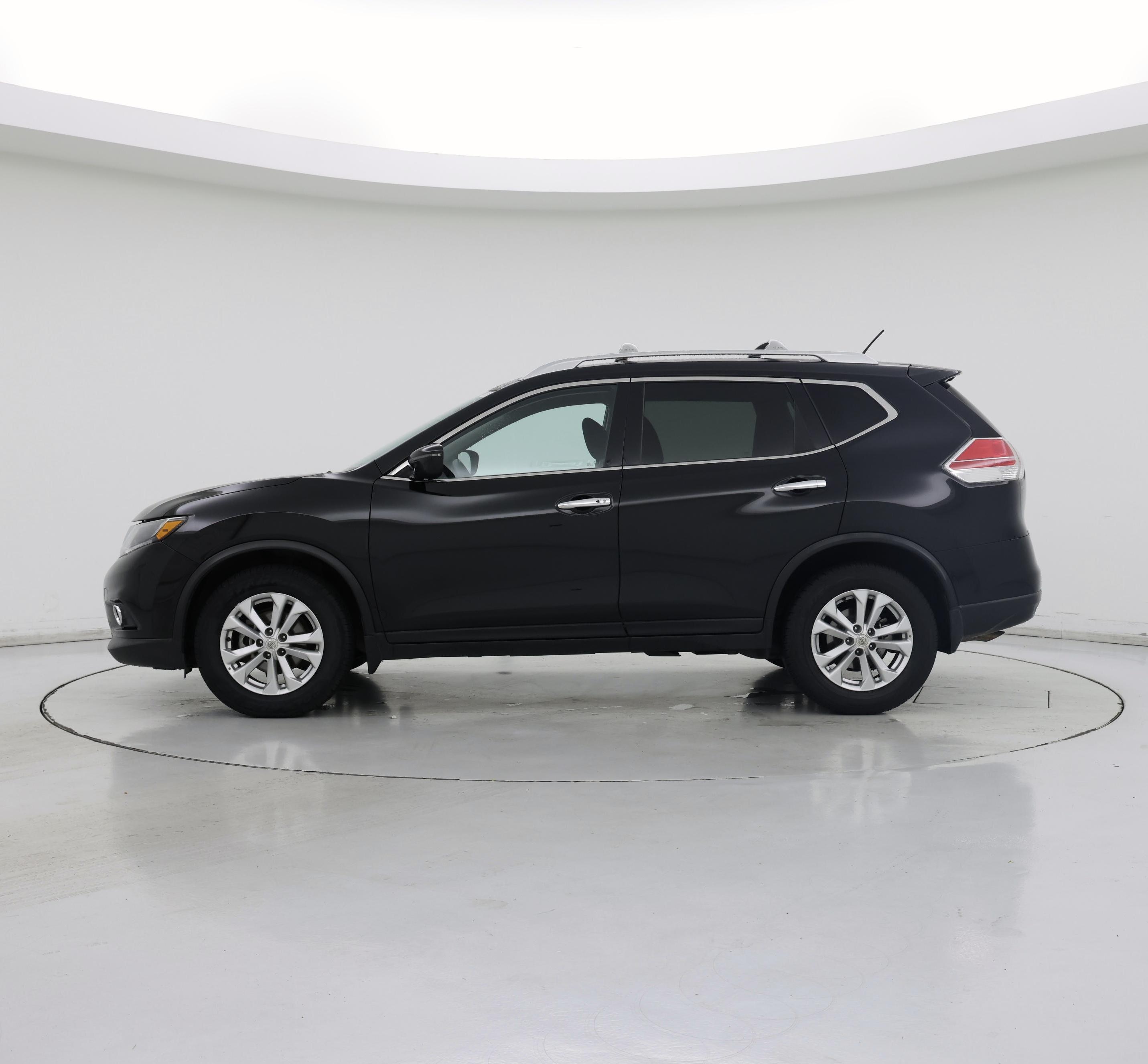 Thumbnail: 2016 Nissan Rogue - 3