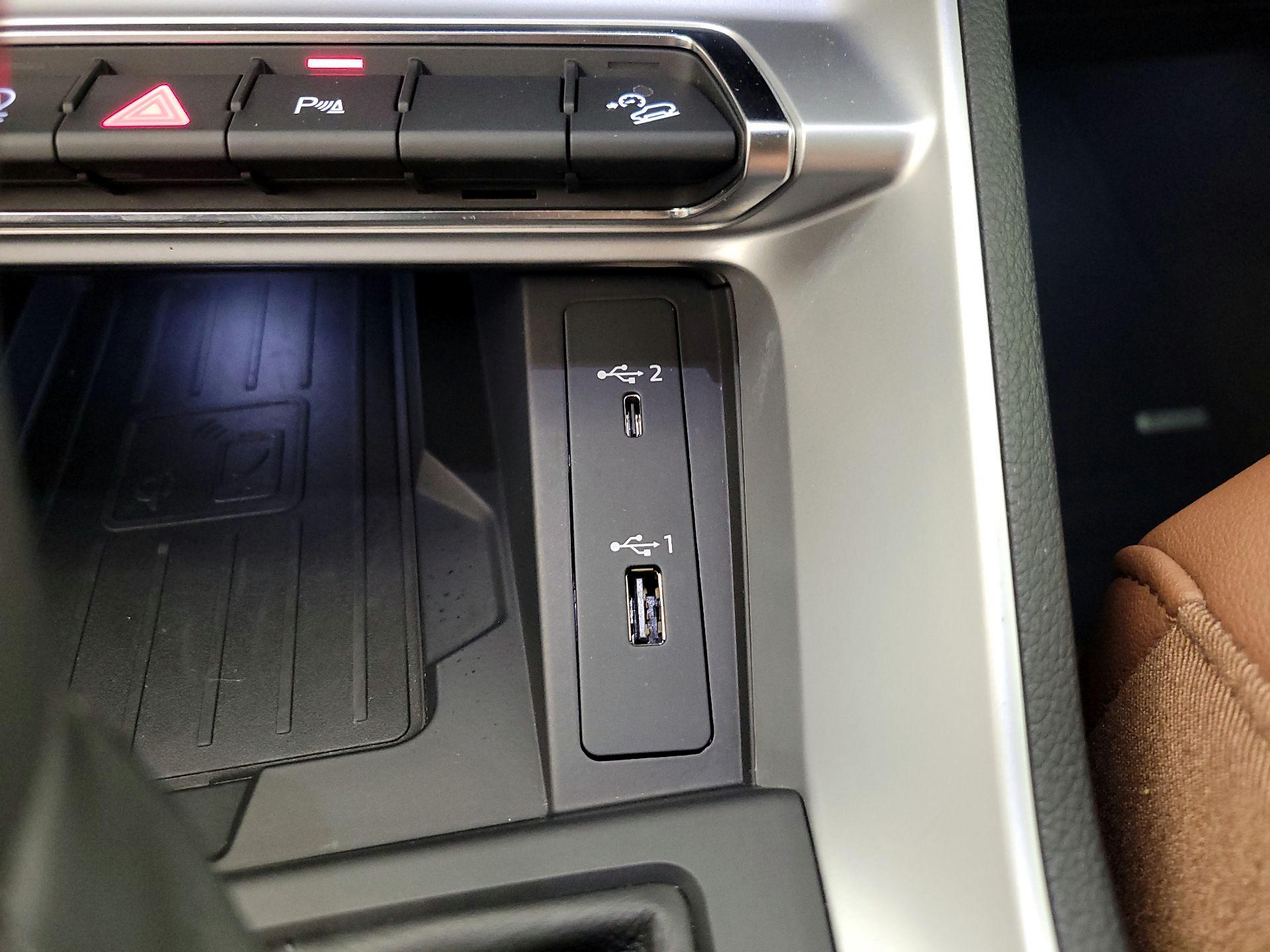 Thumbnail: 2020 Audi Q3 - 19