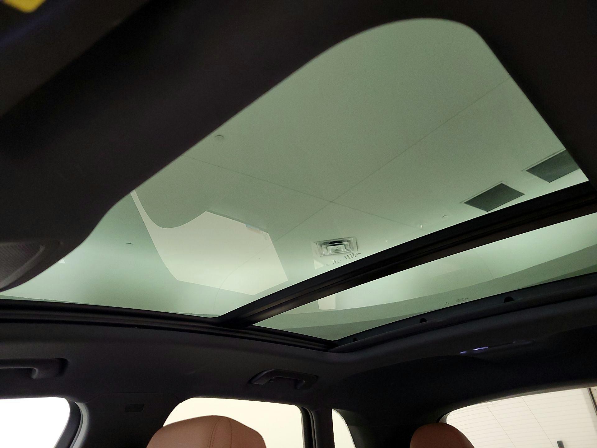 Thumbnail: 2020 Audi Q3 - 20