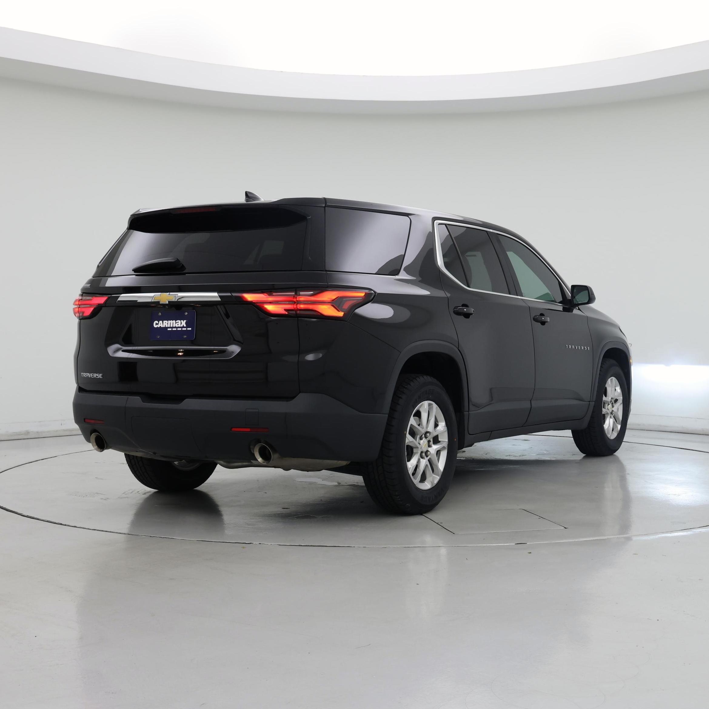 Thumbnail: 2022 Chevrolet Traverse - 8