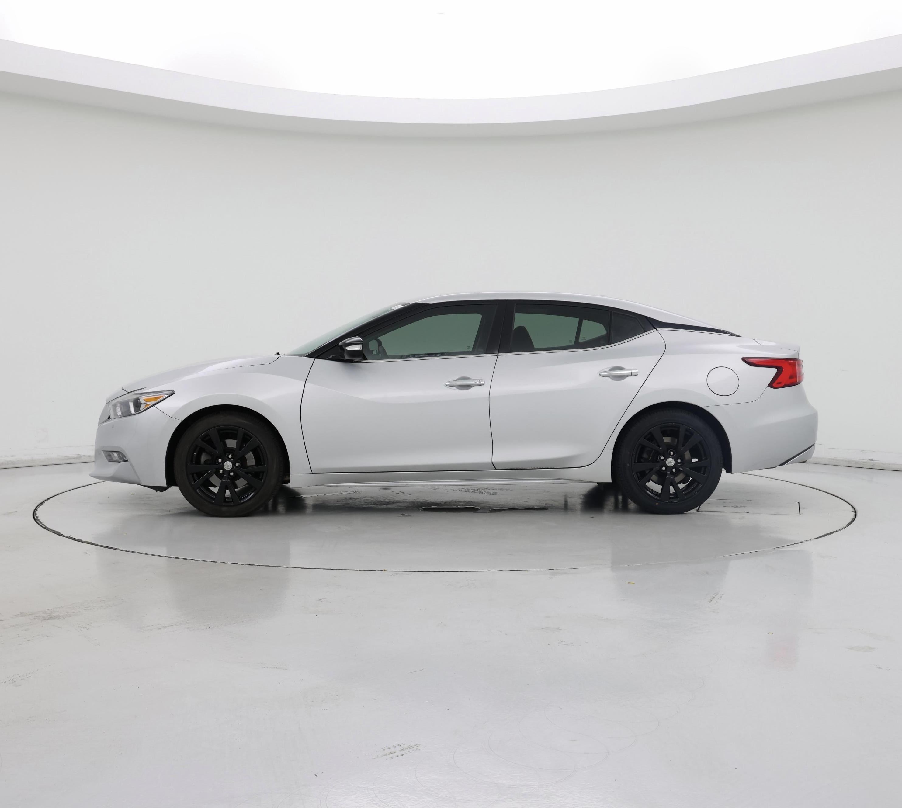 Thumbnail: 2017 Nissan Maxima - 3