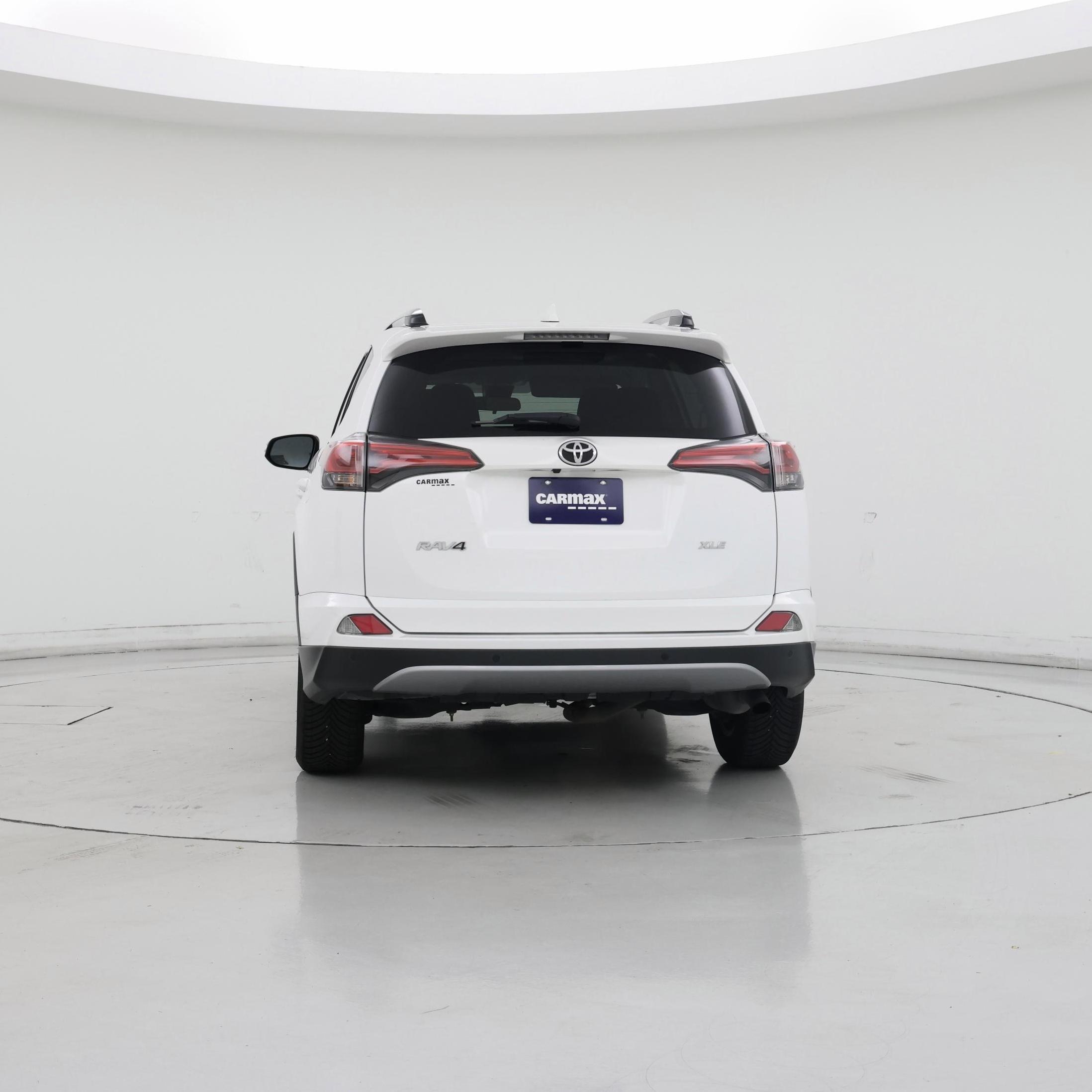 Thumbnail: 2018 Toyota RAV4 - 6