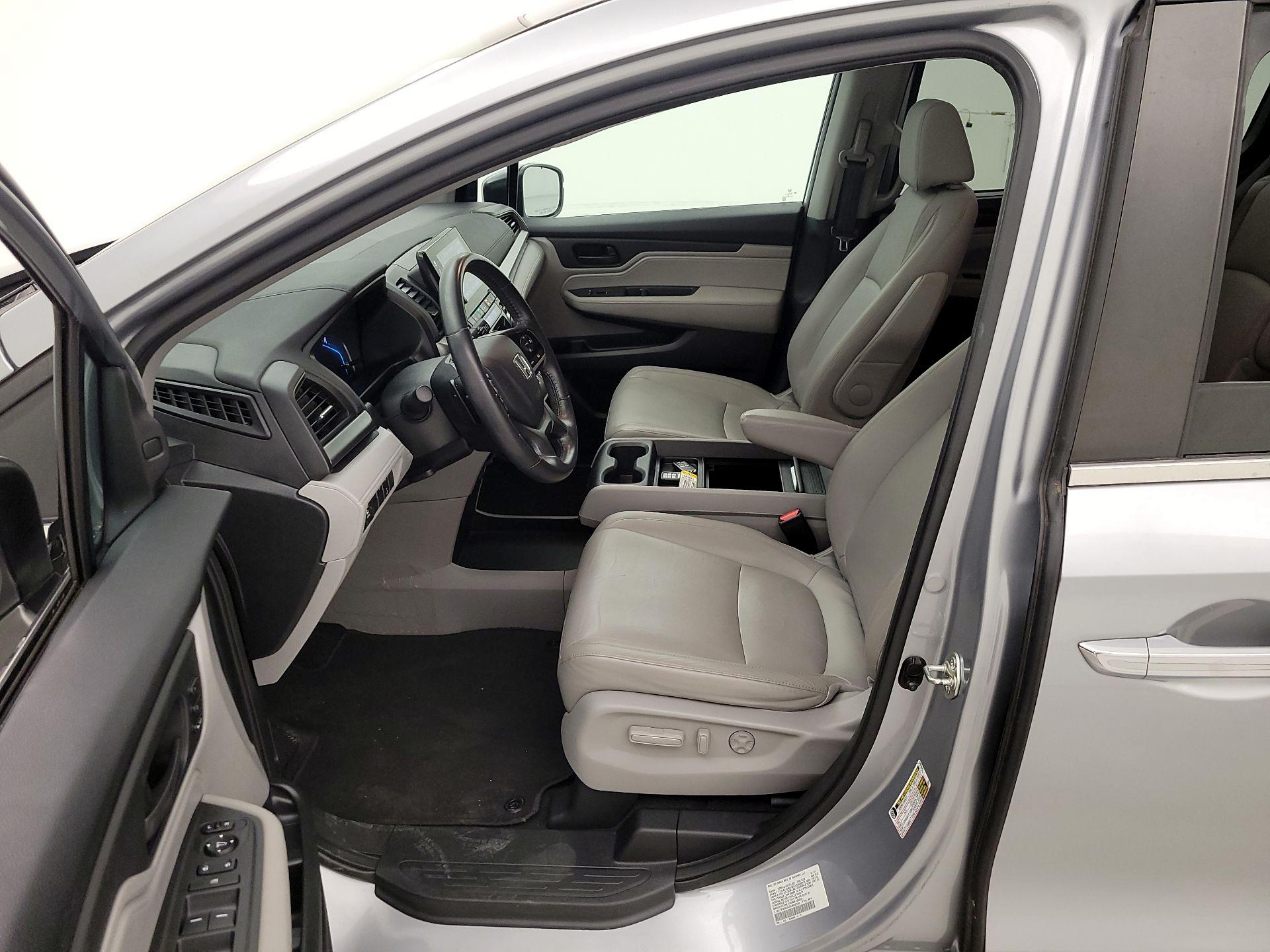 Thumbnail: 2018 Honda Odyssey - 11